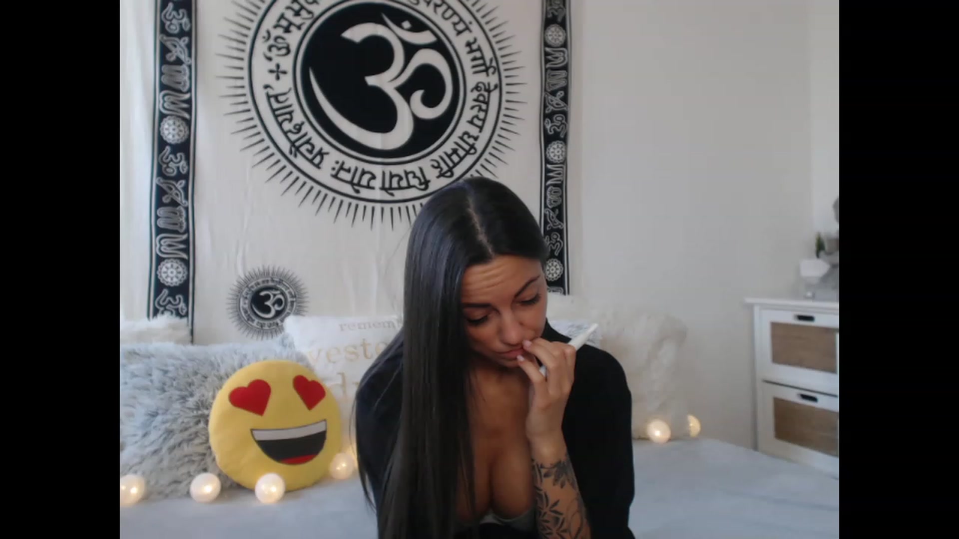 Gallery image thumbnail from CassieHot's myfreecams stream on, 11/21/2022, 12:44 image 4 of 20
