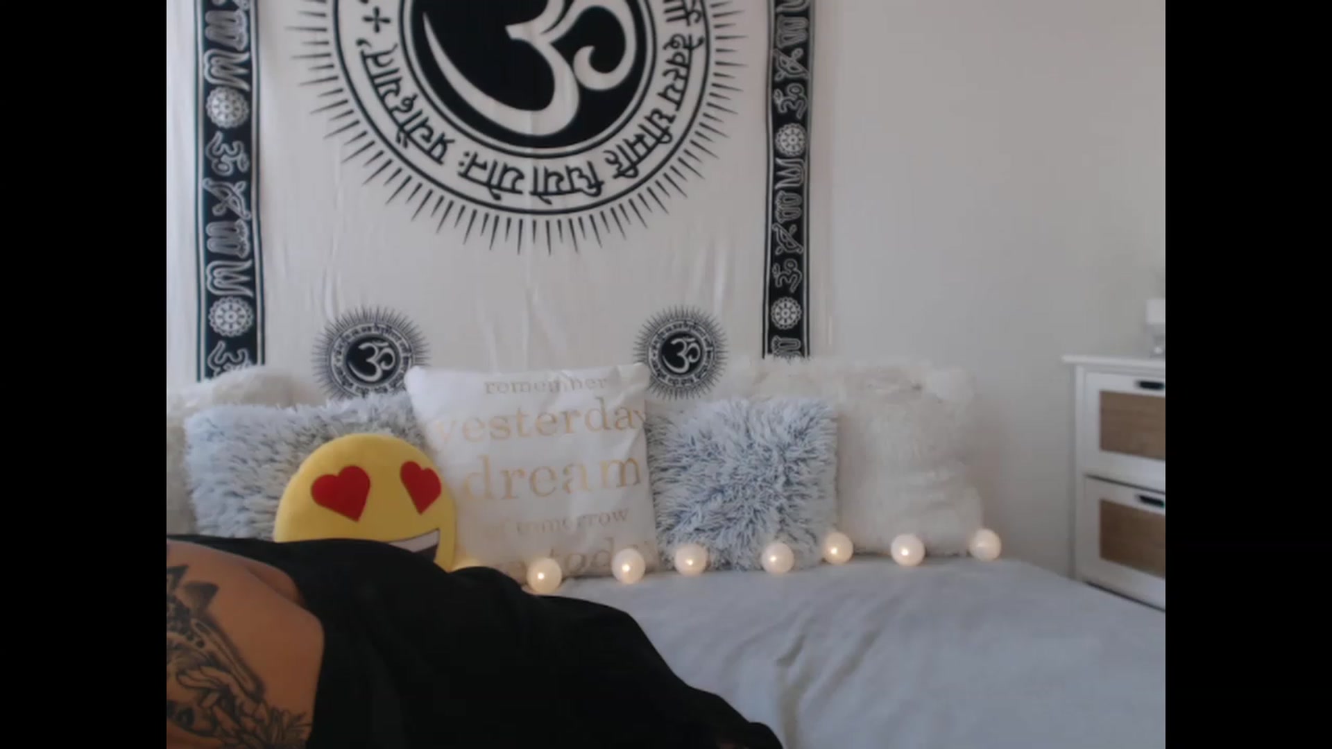 Gallery image thumbnail from CassieHot's myfreecams stream on, 01/02/2023, 12:27 image 11 of 20