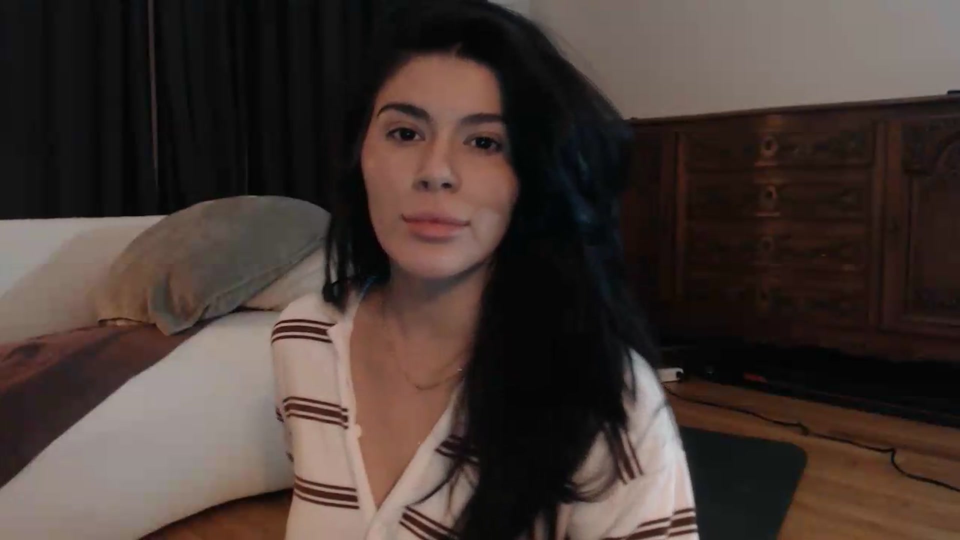 Gallery image thumbnail from Cassie_'s myfreecams stream on, 07/20/2026, 08:56 image 2 of 20