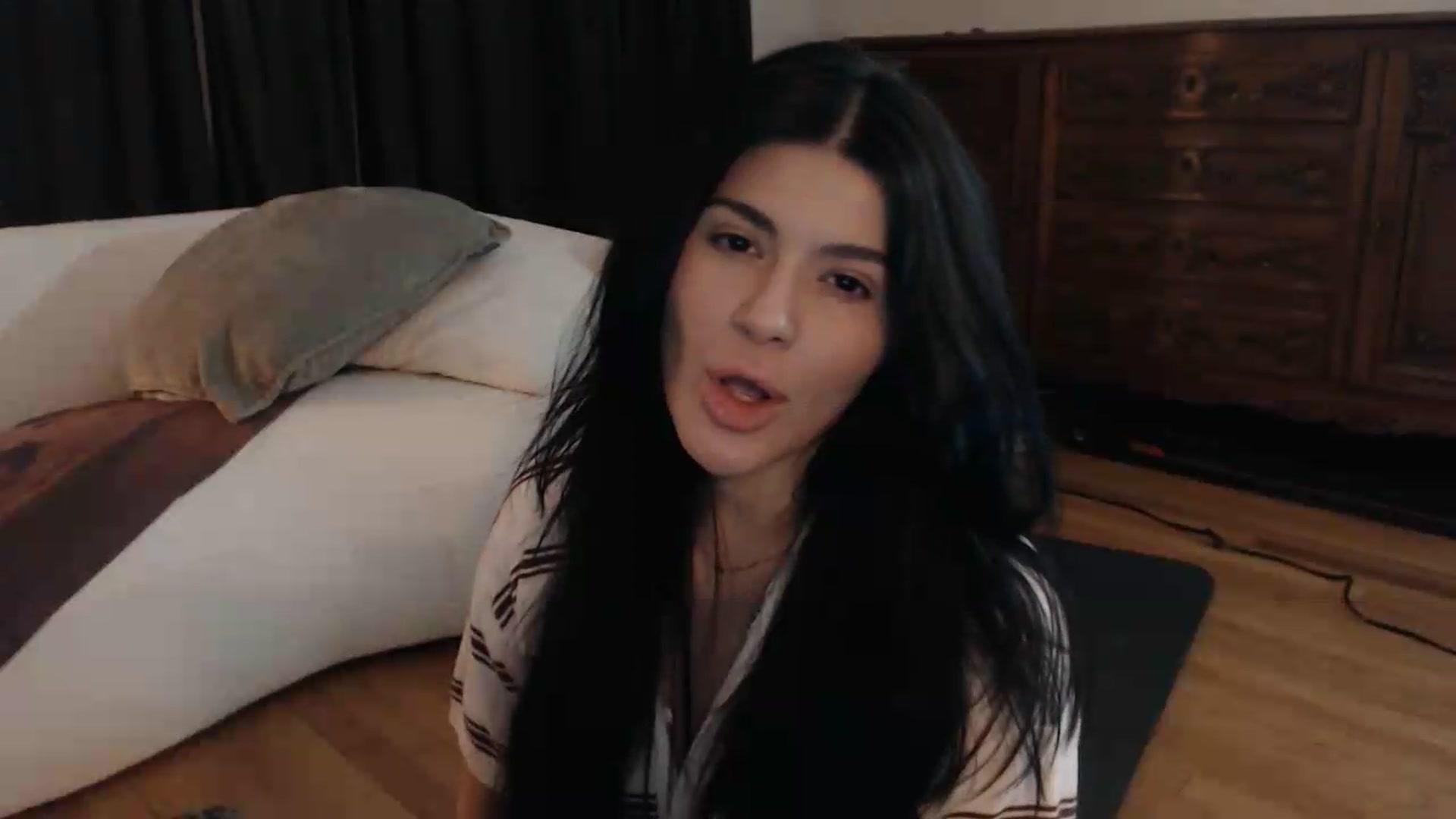 Gallery image thumbnail from Cassie_'s myfreecams stream on, 07/20/2026, 08:56 image 13 of 20