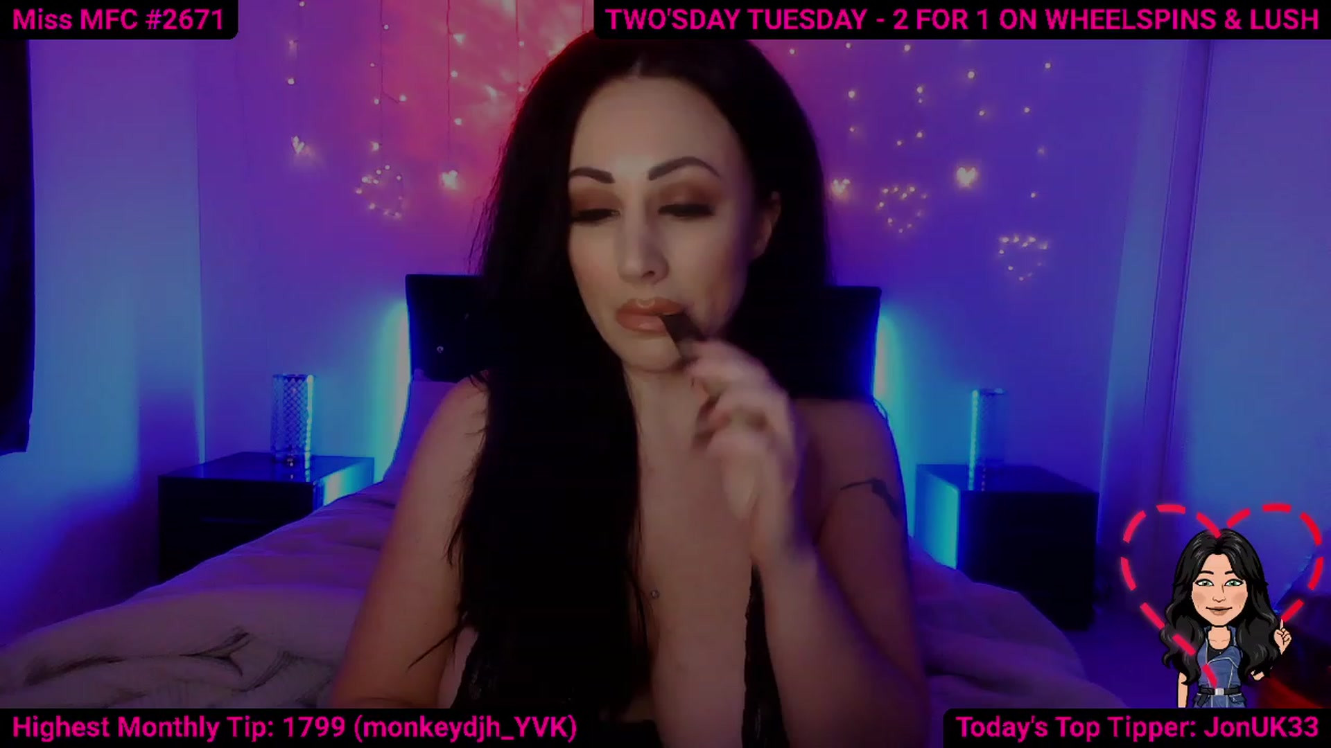 Gallery image thumbnail from Cassie_Hart's myfreecams stream on, 11/22/2022, 16:52 image 9 of 20