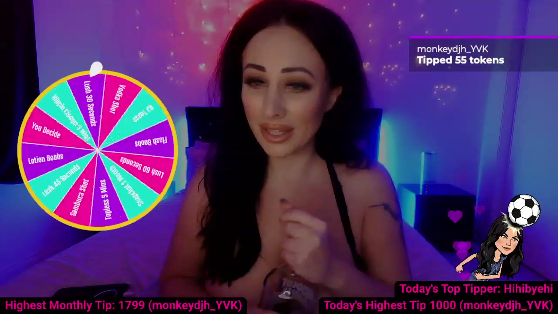 Gallery image thumbnail from Cassie_Hart's myfreecams stream on, 11/25/2022, 17:31 image 10 of 20