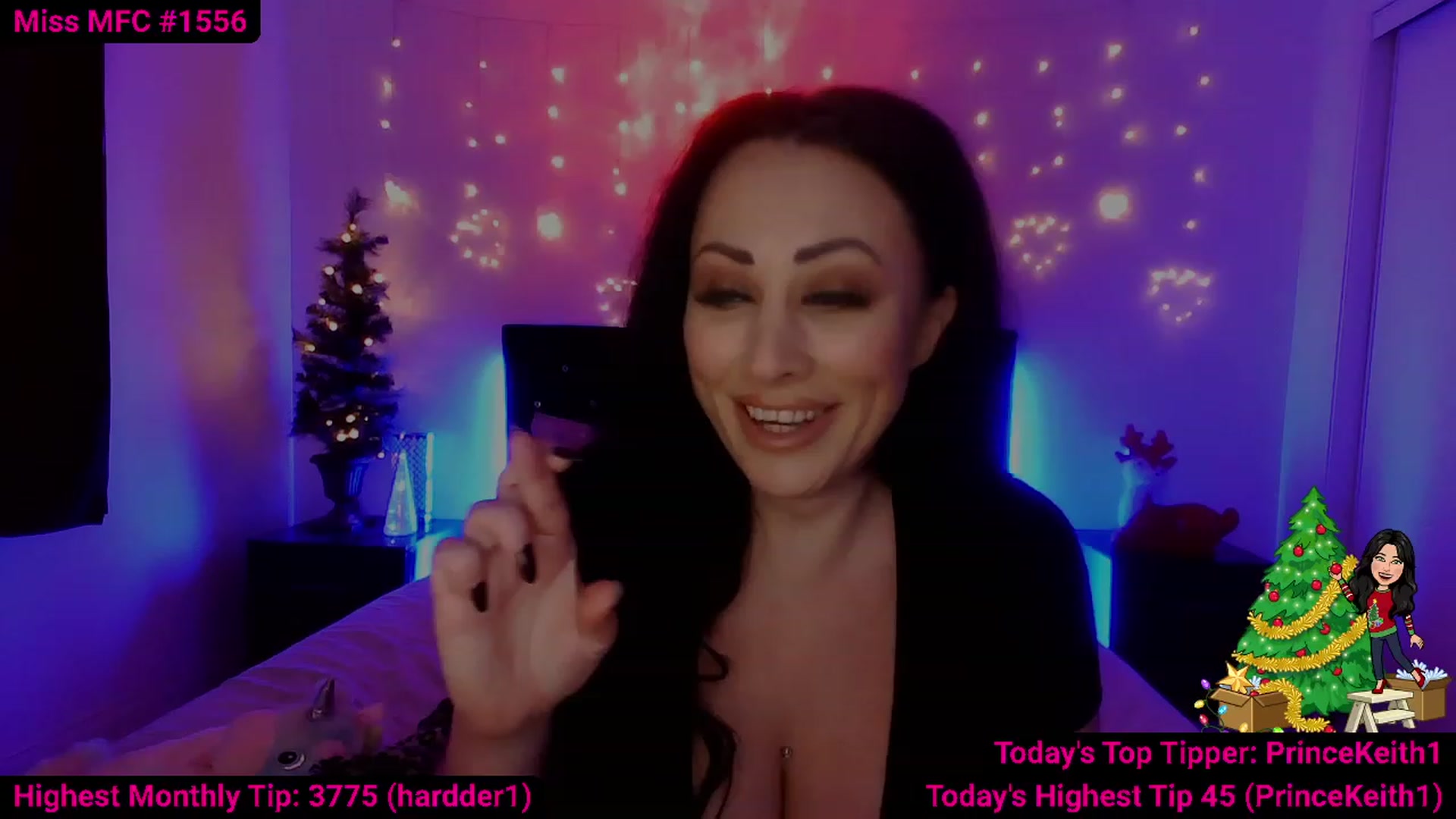 Gallery image thumbnail from Cassie_Hart's myfreecams stream on, 12/12/2022, 16:05 image 19 of 20