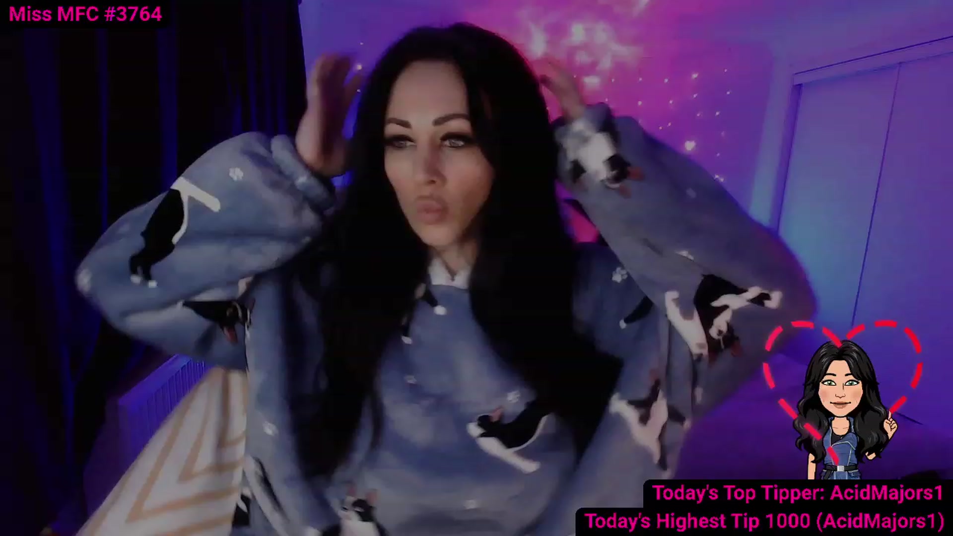 Gallery image thumbnail from Cassie_Hart's myfreecams stream on, 01/16/2023, 16:25 image 12 of 20