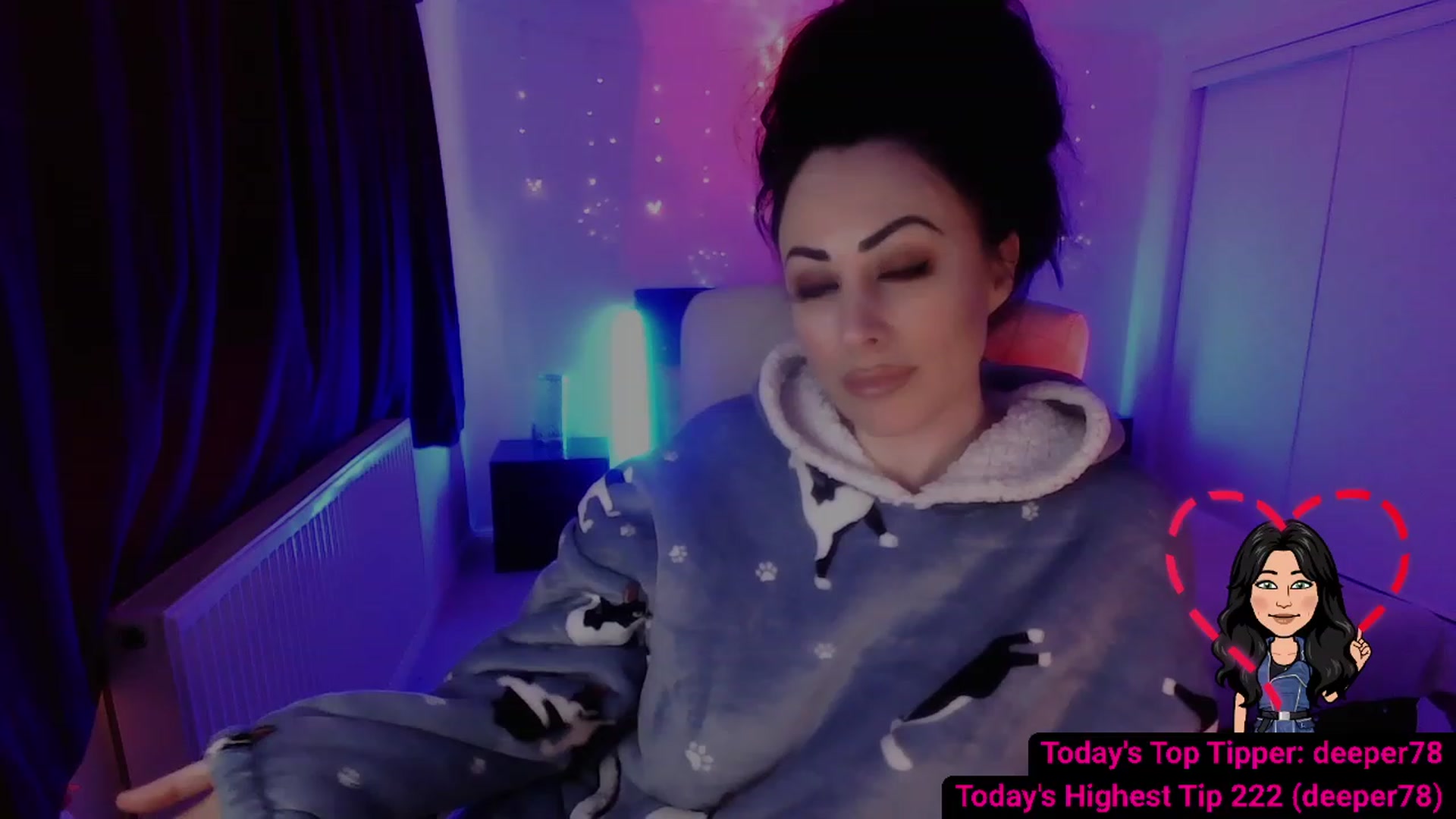 Gallery image thumbnail from Cassie_Hart's myfreecams stream on, 01/27/2023, 15:36 image 8 of 20