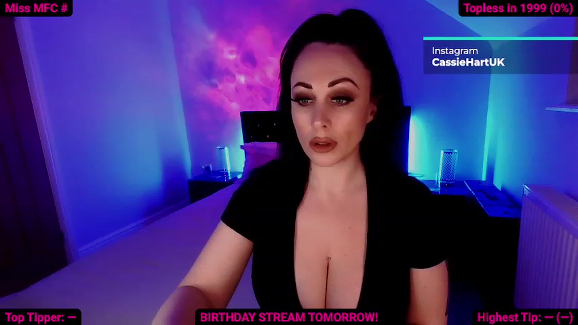Gallery image thumbnail from Cassie_Hart's myfreecams stream on, 02/01/2024, 17:16 image 3 of 20