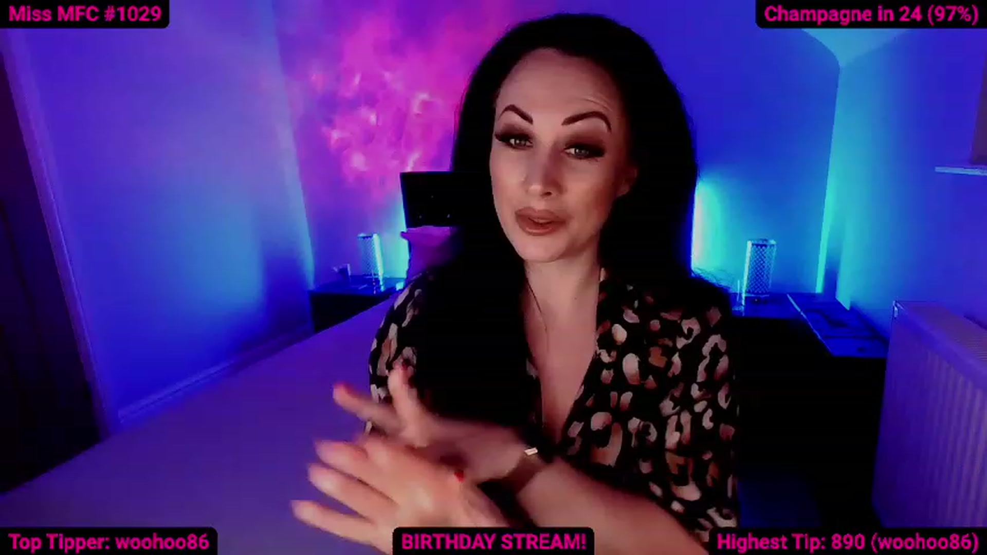 Gallery image thumbnail from Cassie_Hart's myfreecams stream on, 02/02/2024, 15:23 image 1 of 20