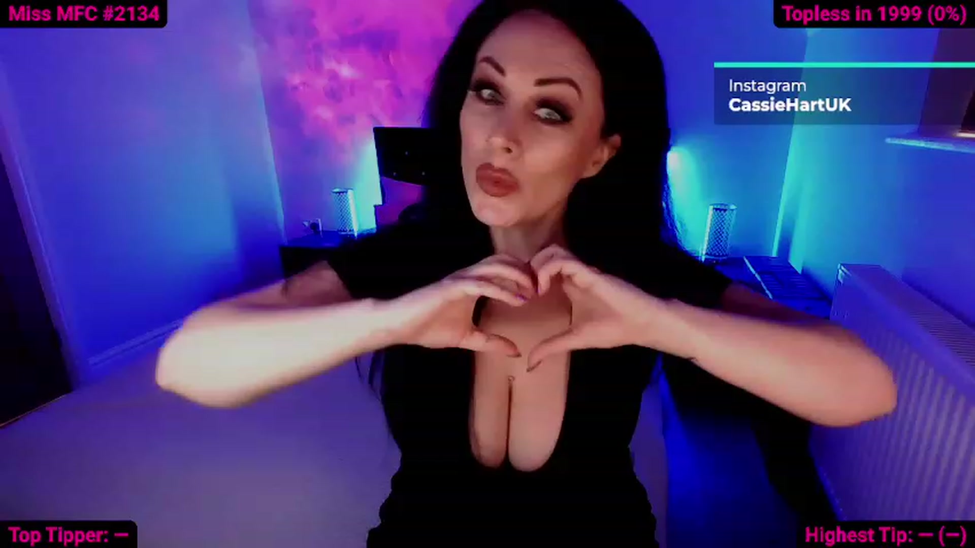 Gallery image thumbnail from Cassie_Hart's myfreecams stream on, 03/11/2024, 14:46 image 5 of 20