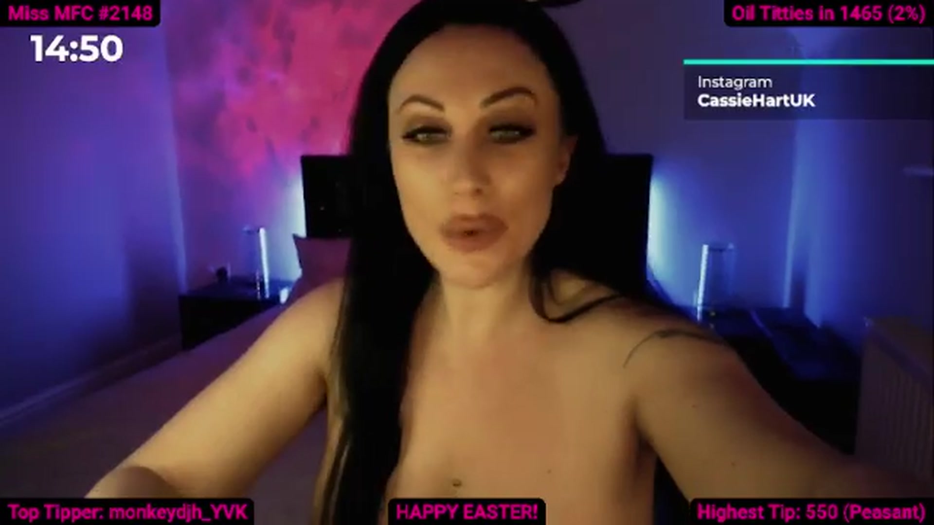 Gallery image thumbnail from Cassie_Hart's myfreecams stream on, 03/29/2024, 16:58 image 7 of 20