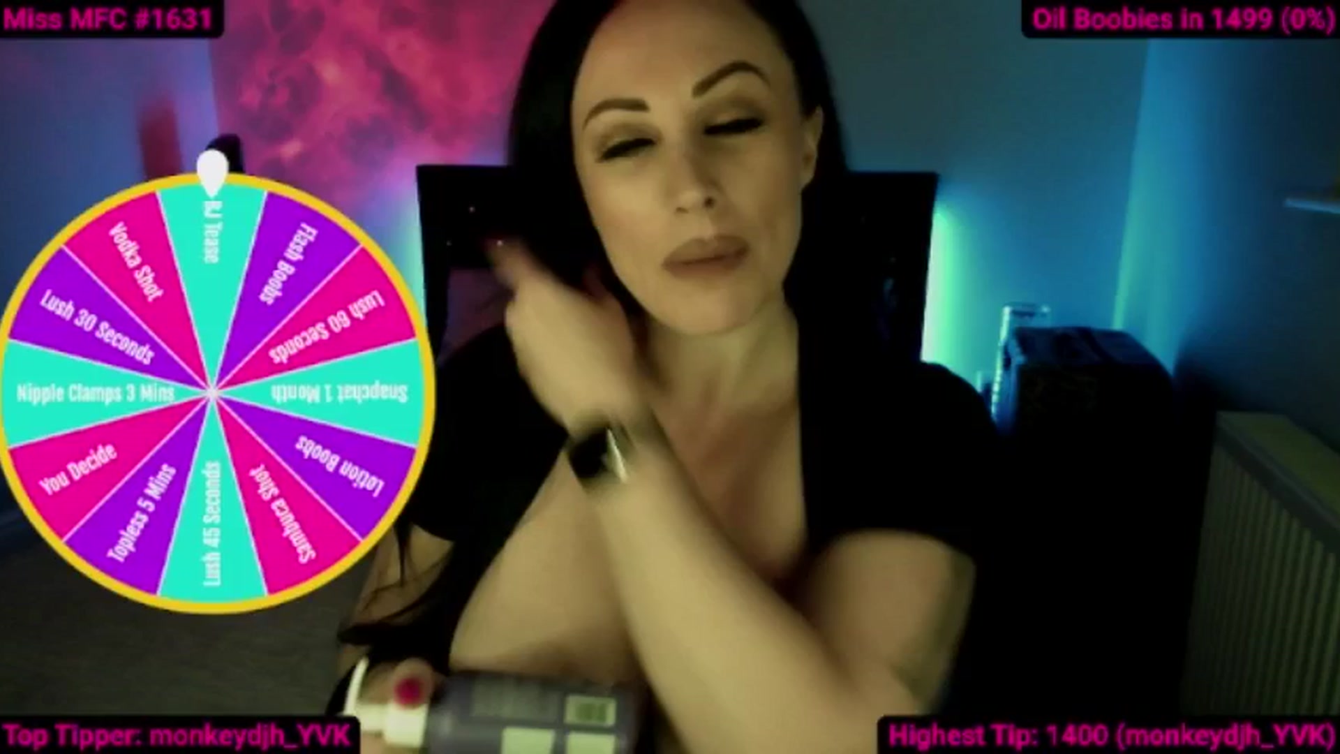 Gallery image thumbnail from Cassie_Hart's myfreecams stream on, 05/30/2024, 16:07 image 12 of 20