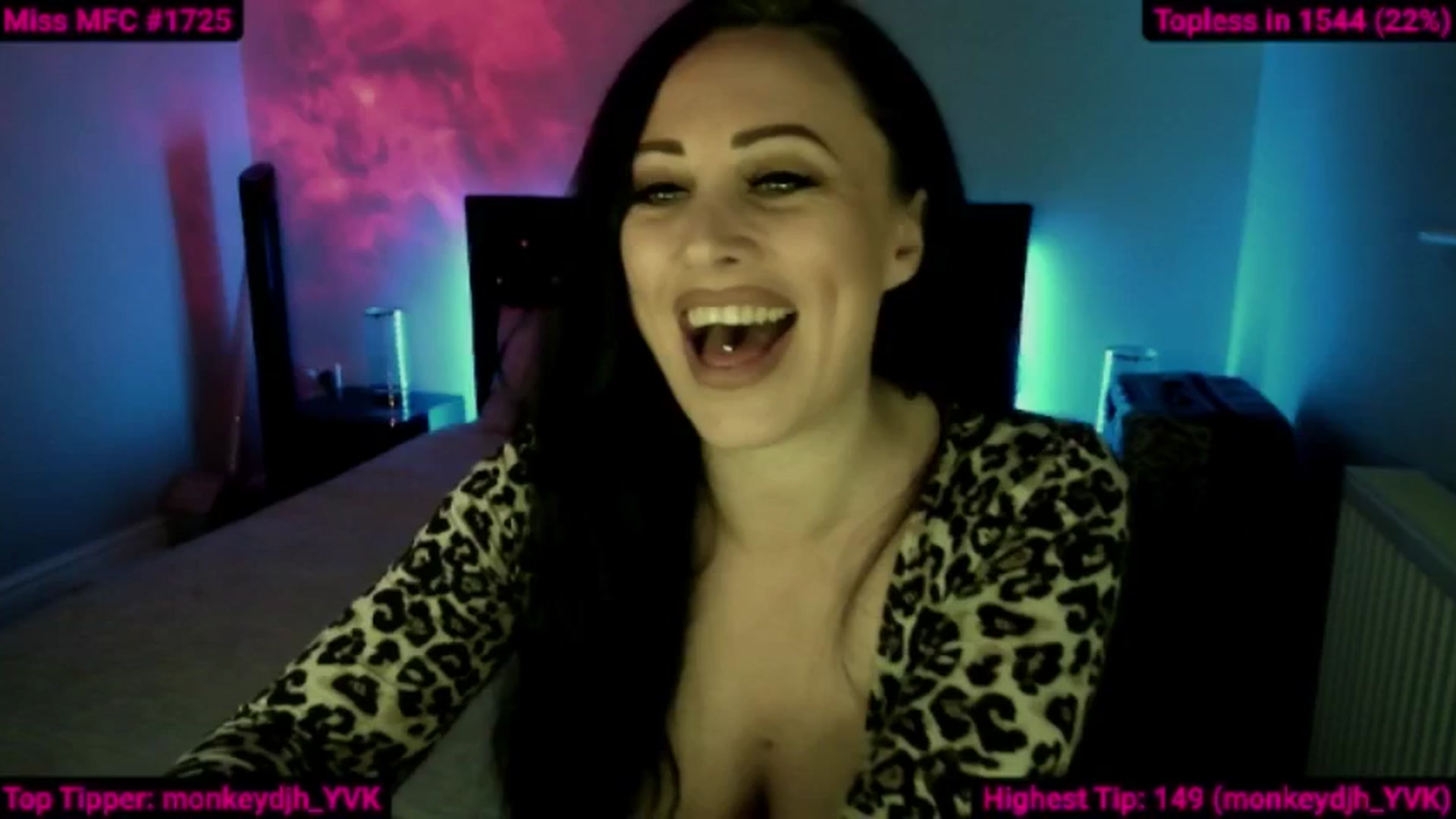 Gallery image thumbnail from Cassie_Hart's myfreecams stream on, 05/30/2024, 16:07 image 8 of 20