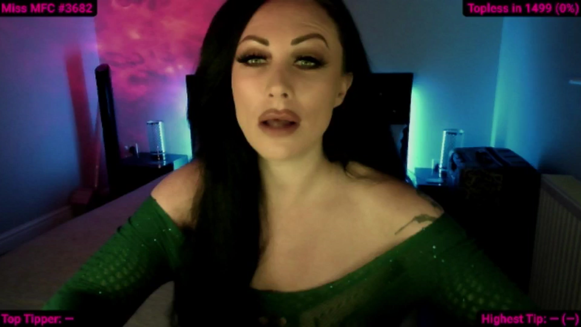 Gallery image thumbnail from Cassie_Hart's myfreecams stream on, 06/03/2024, 16:03 image 1 of 20