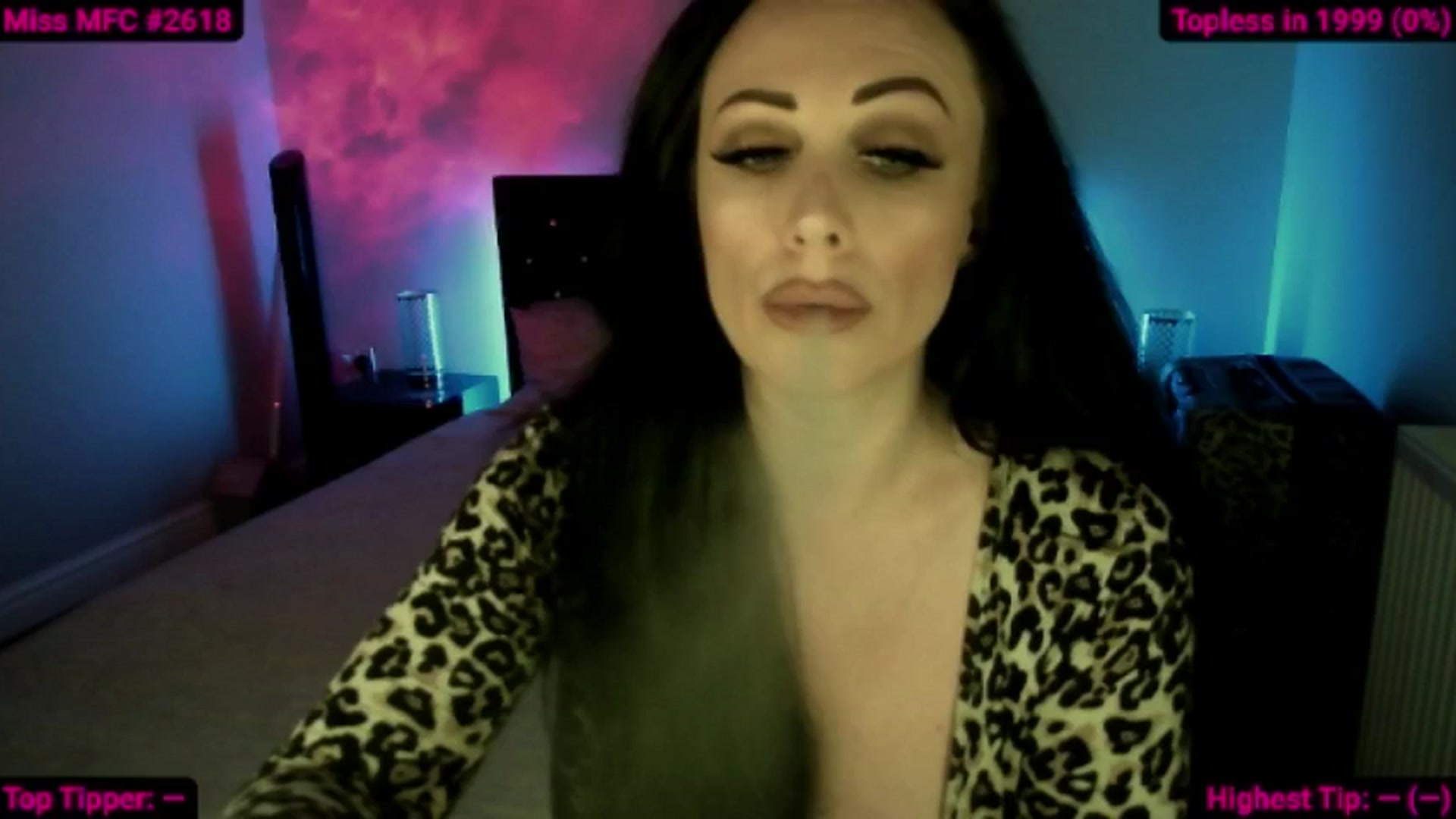 Gallery image thumbnail from Cassie_Hart's myfreecams stream on, 06/06/2024, 13:55 image 1 of 20