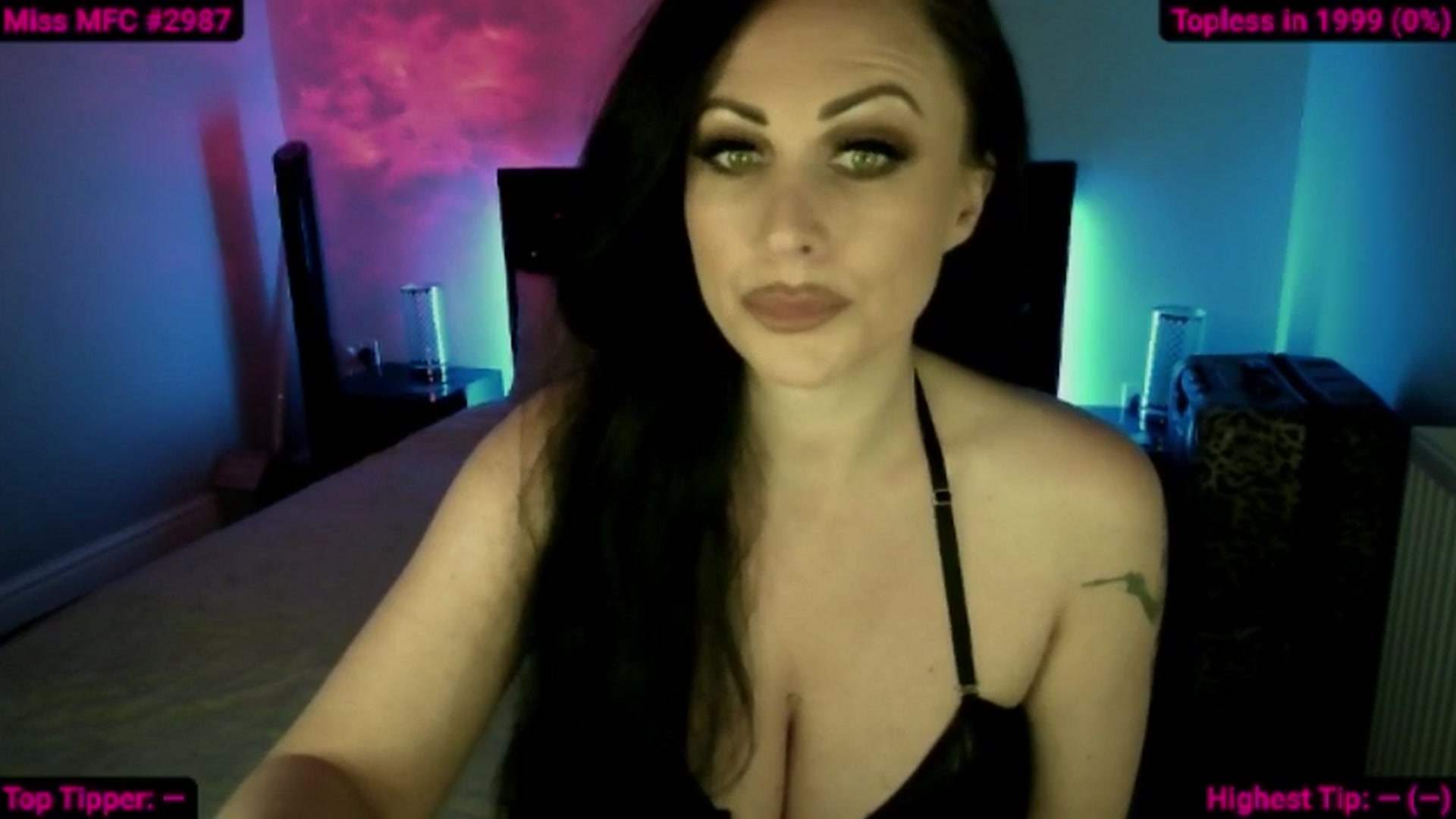 Gallery image thumbnail from Cassie_Hart's myfreecams stream on, 06/07/2024, 13:35 image 6 of 20