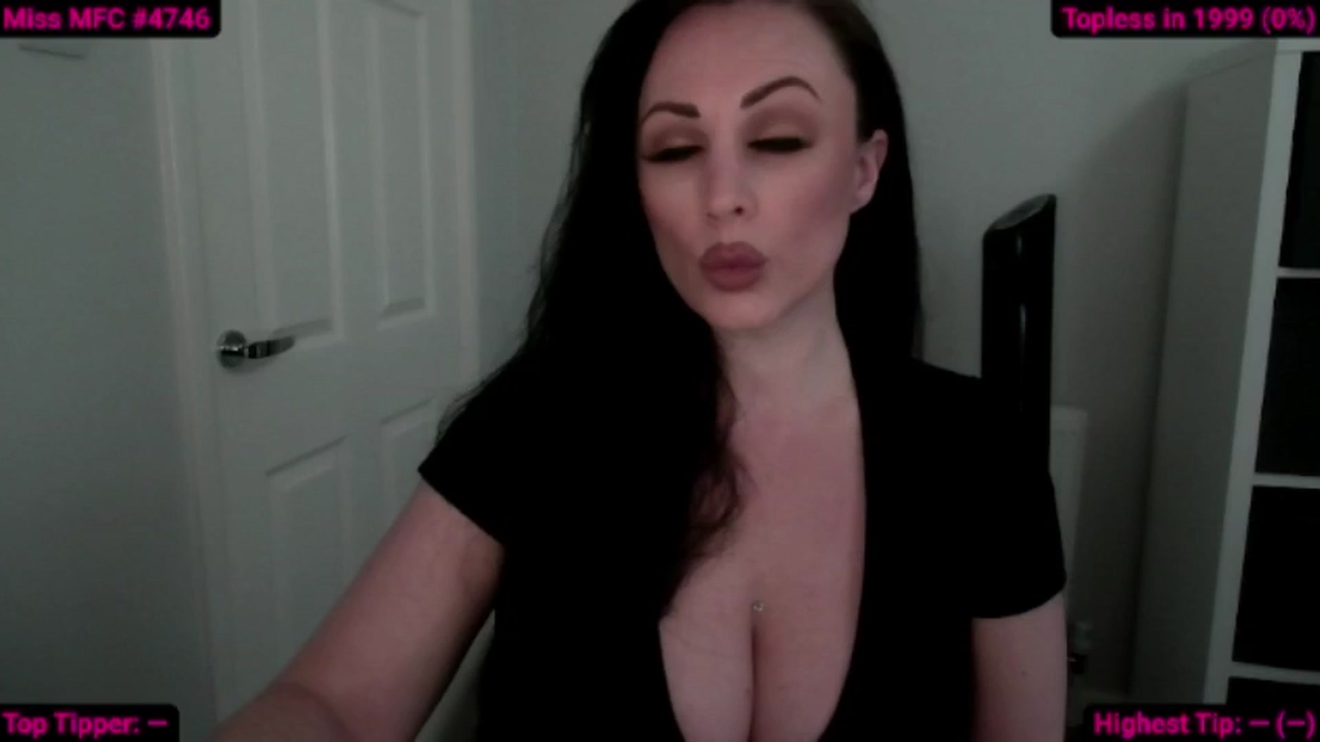 Gallery image thumbnail from Cassie_Hart's myfreecams stream on, 06/14/2024, 15:02 image 1 of 20