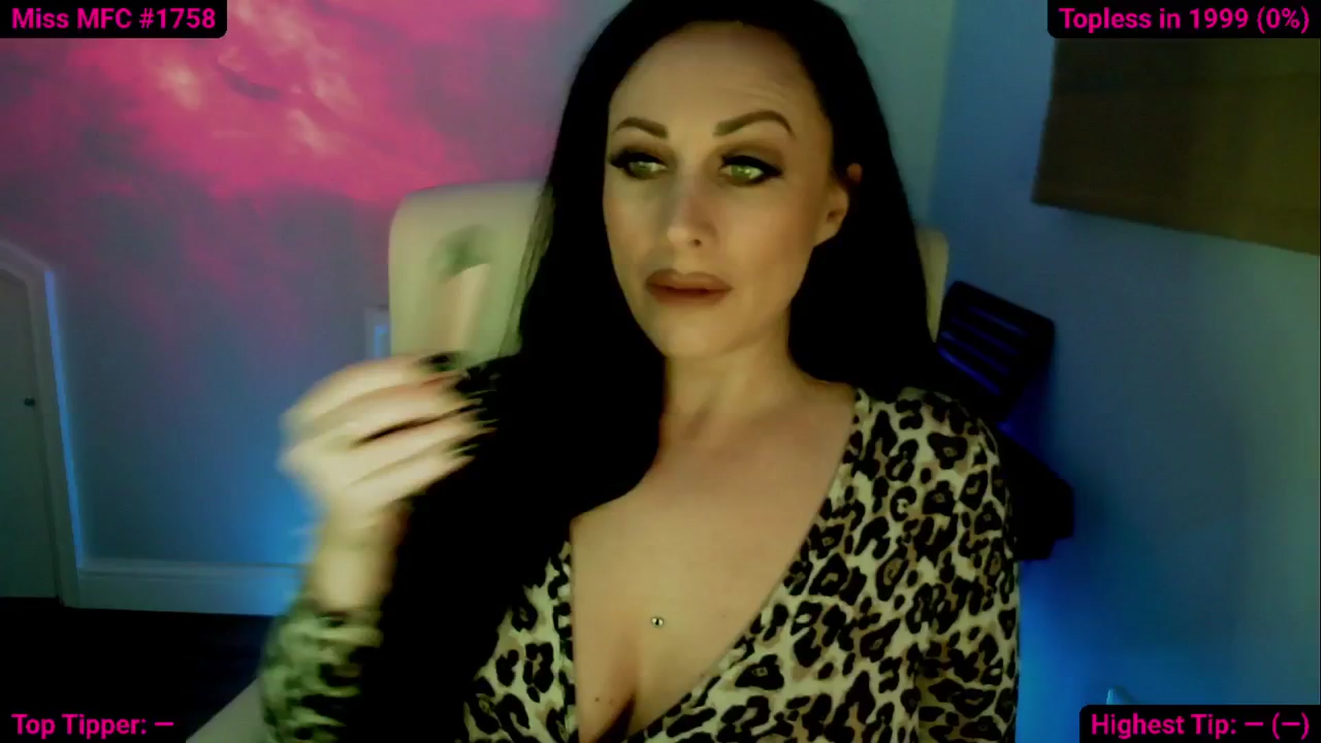 Gallery image thumbnail from Cassie_Hart's myfreecams stream on, 10/28/2024, 14:31 image 7 of 20