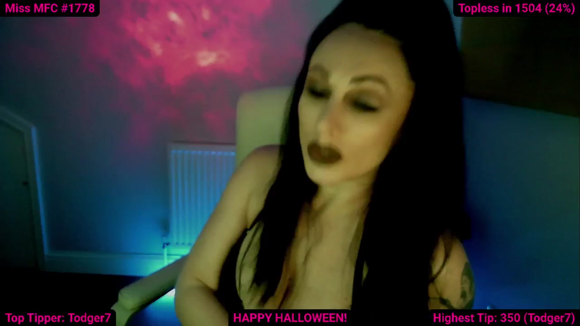 Gallery image thumbnail from Cassie_Hart's myfreecams stream on, 10/31/2024, 16:31 image 18 of 20