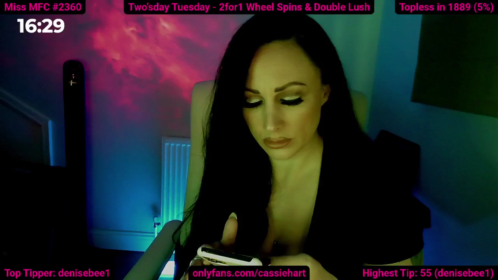Gallery image thumbnail from Cassie_Hart's myfreecams stream on, 11/12/2024, 15:29 image 17 of 20