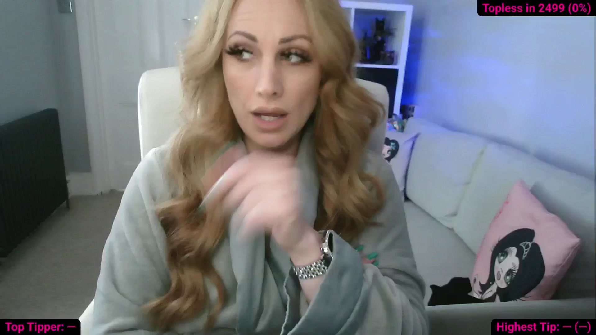 Gallery image thumbnail from Cassie_Hart's myfreecams stream on, 05/08/2025, 11:57 image 11 of 20