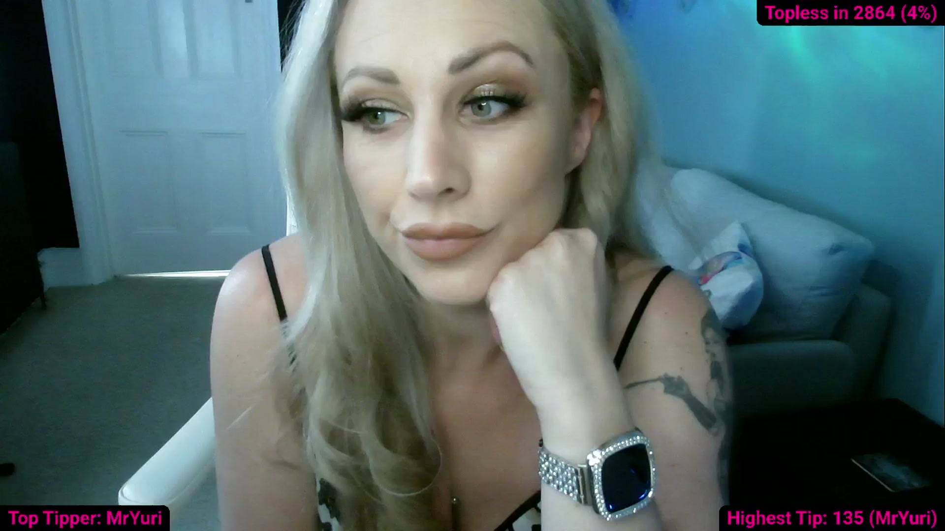 Gallery image thumbnail from Cassie_Hart's myfreecams stream on, 07/18/2025, 16:07 image 3 of 20