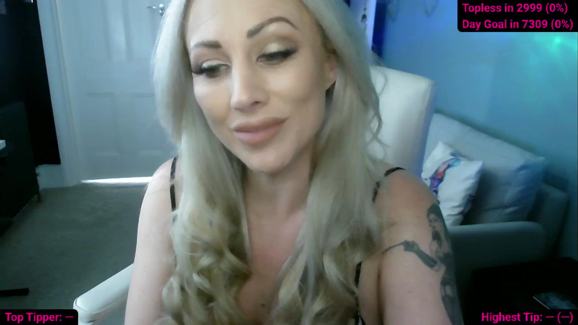 Gallery image thumbnail from Cassie_Hart's myfreecams stream on, 08/29/2025, 14:02 image 11 of 20