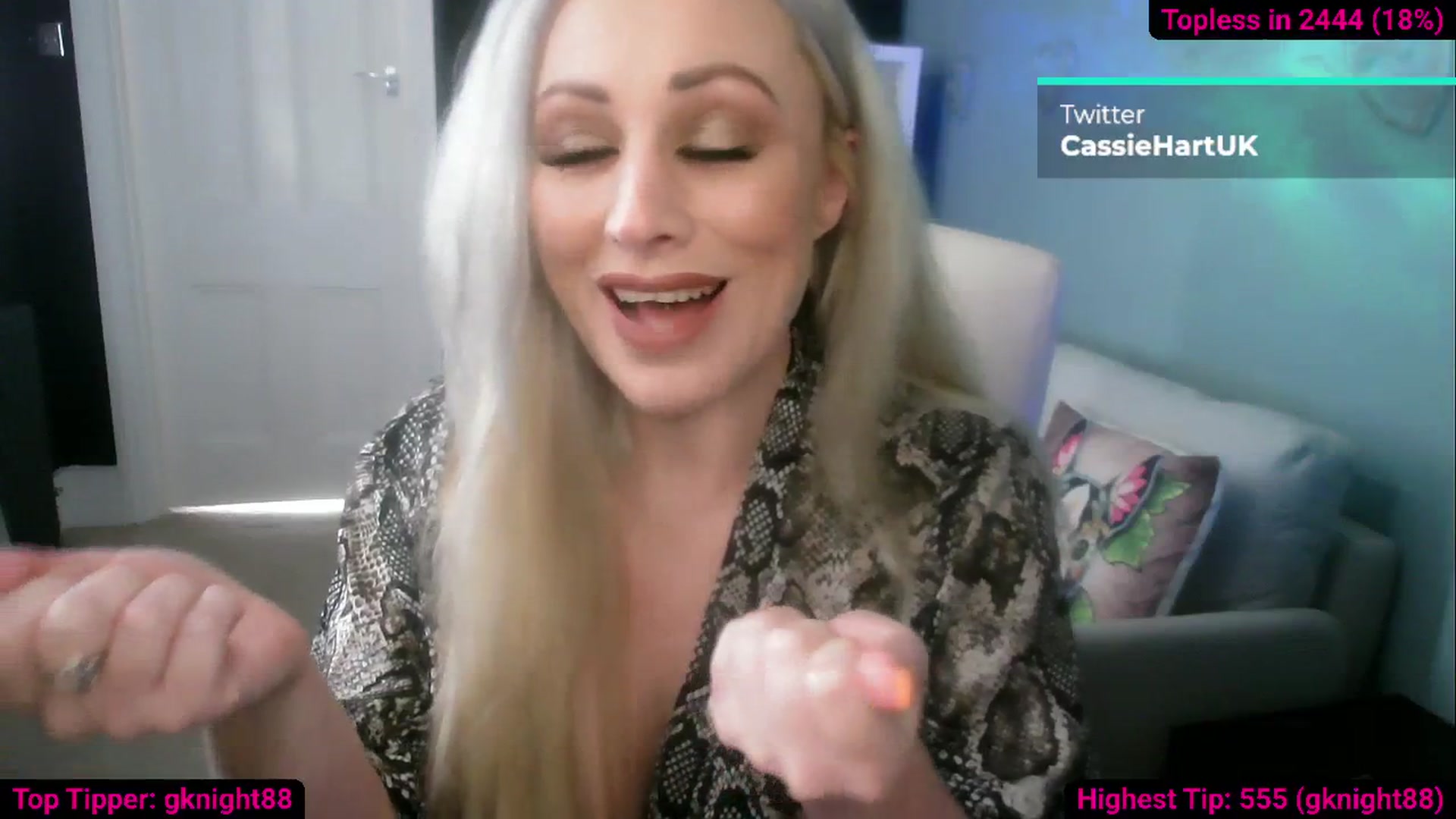 Gallery image thumbnail from Cassie_Hart's myfreecams stream on, 09/26/2025, 14:07 image 13 of 20