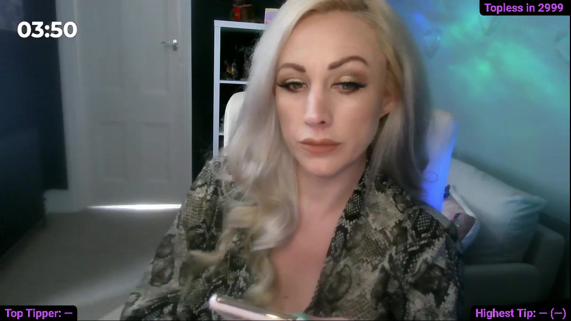 Gallery image thumbnail from Cassie_Hart's myfreecams stream on, 04/27/2026, 12:20 image 14 of 20