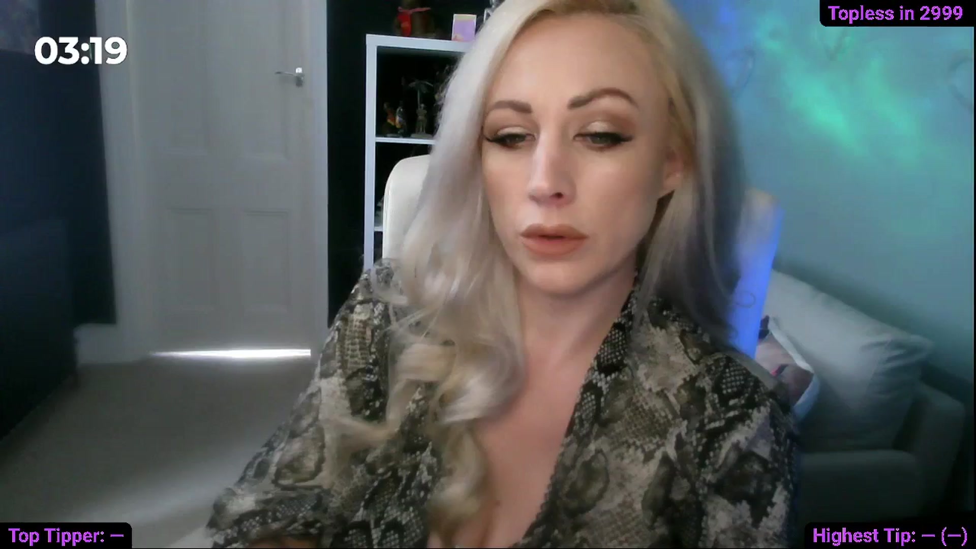 Gallery image thumbnail from Cassie_Hart's myfreecams stream on, 04/27/2026, 12:20 image 15 of 20