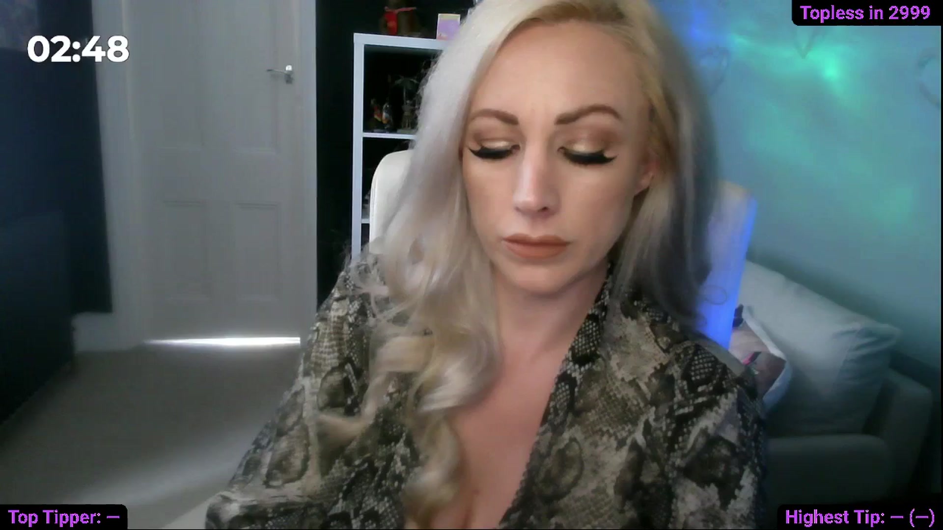 Gallery image thumbnail from Cassie_Hart's myfreecams stream on, 04/27/2026, 12:20 image 16 of 20