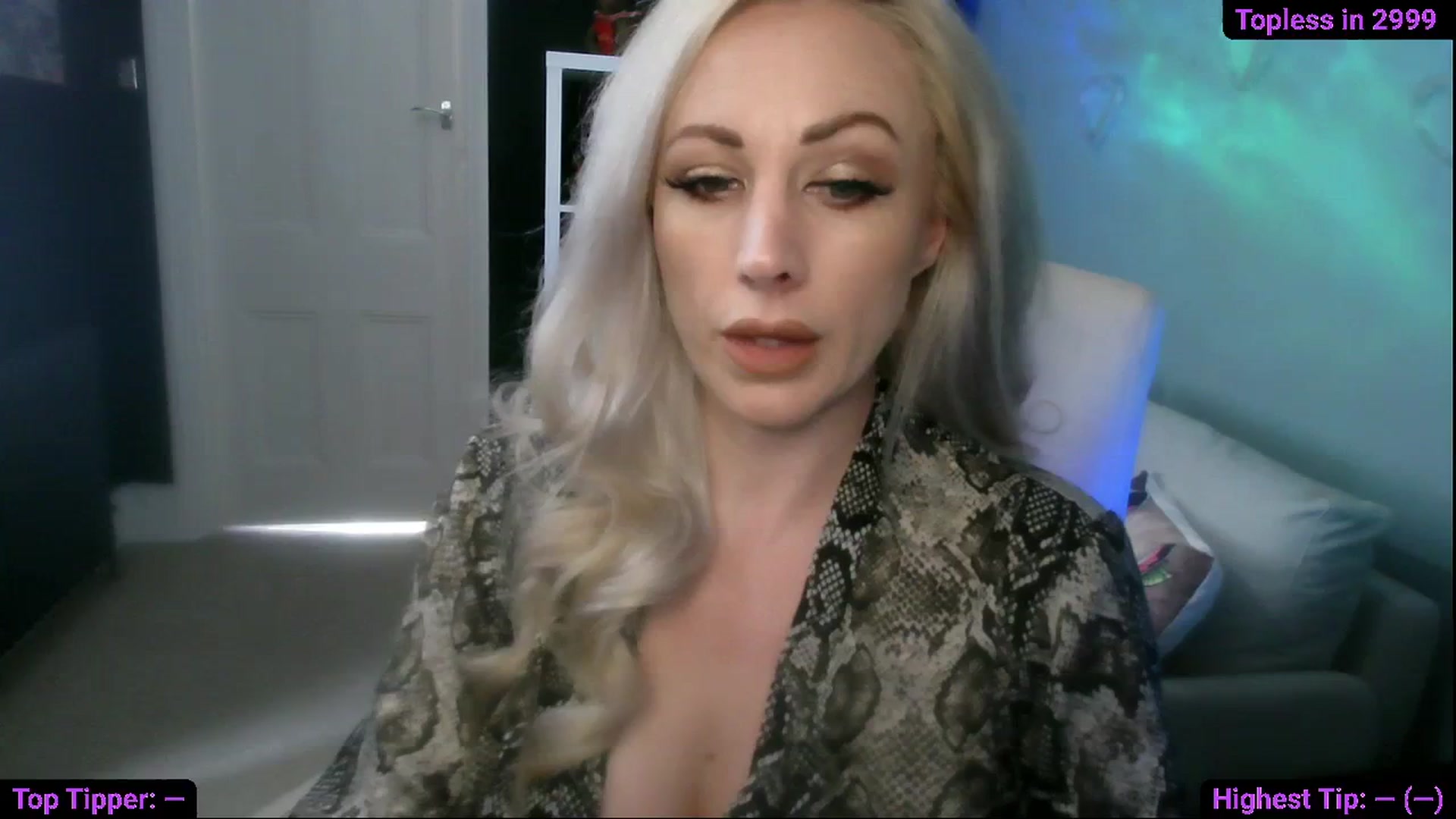 Gallery image thumbnail from Cassie_Hart's myfreecams stream on, 04/27/2026, 12:20 image 11 of 20