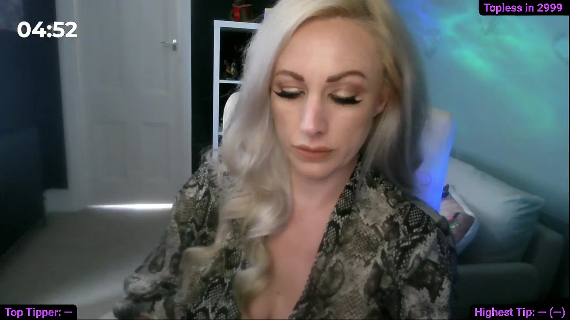 Gallery image thumbnail from Cassie_Hart's myfreecams stream on, 04/27/2026, 12:20 image 12 of 20