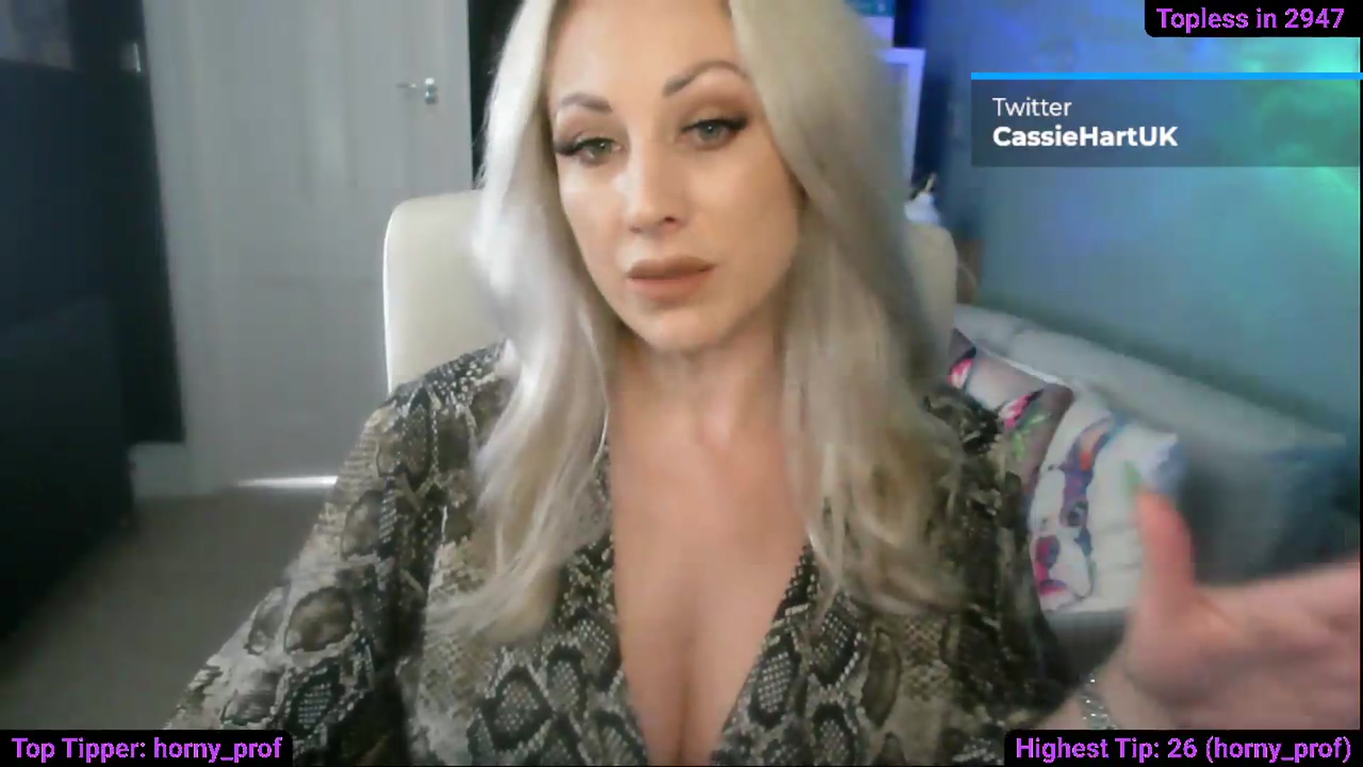 Gallery image thumbnail from Cassie_Hart's myfreecams stream on, 05/22/2026, 12:28 image 5 of 20