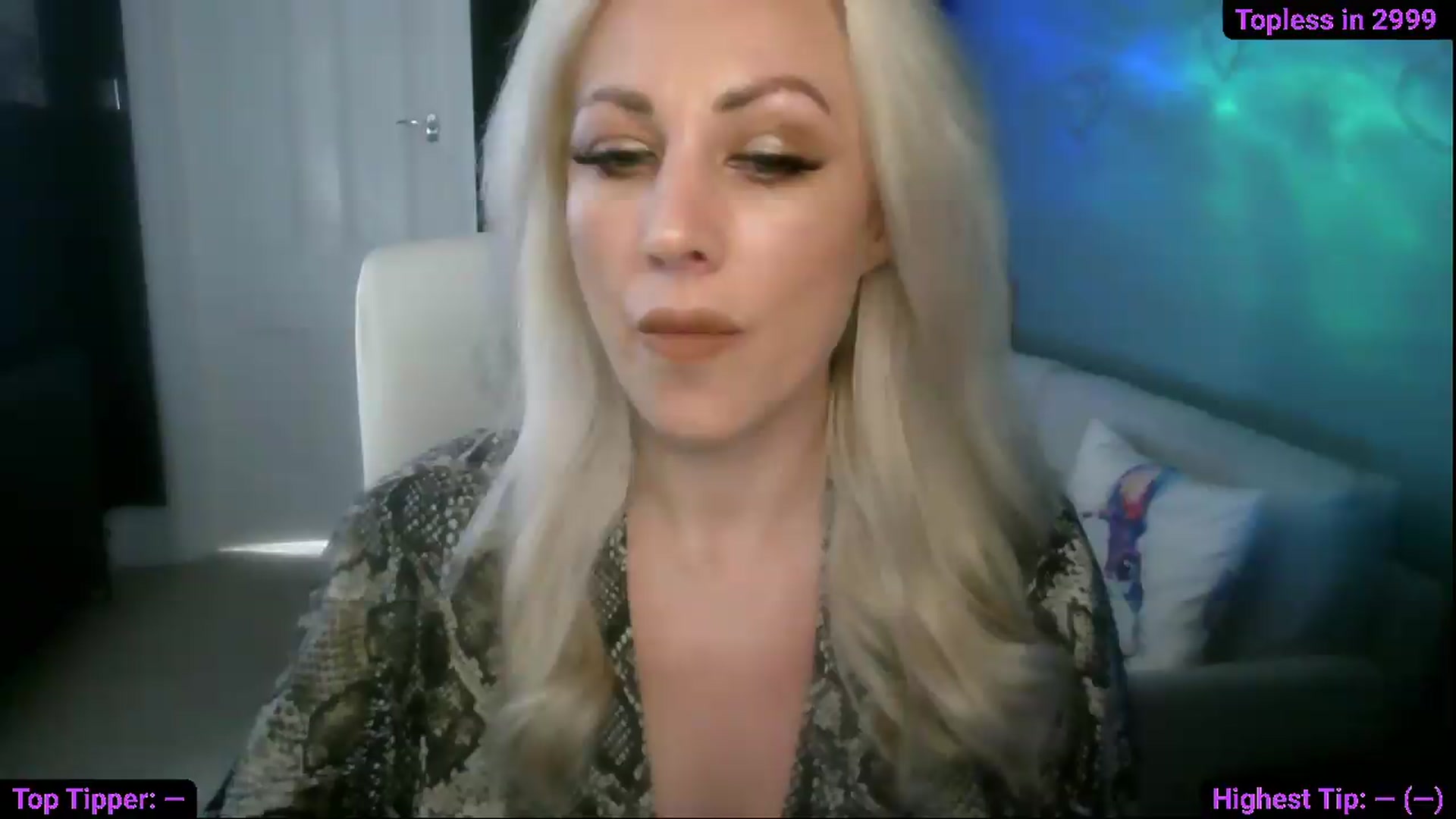 Gallery image thumbnail from Cassie_Hart's myfreecams stream on, 06/08/2026, 15:39 image 1 of 20