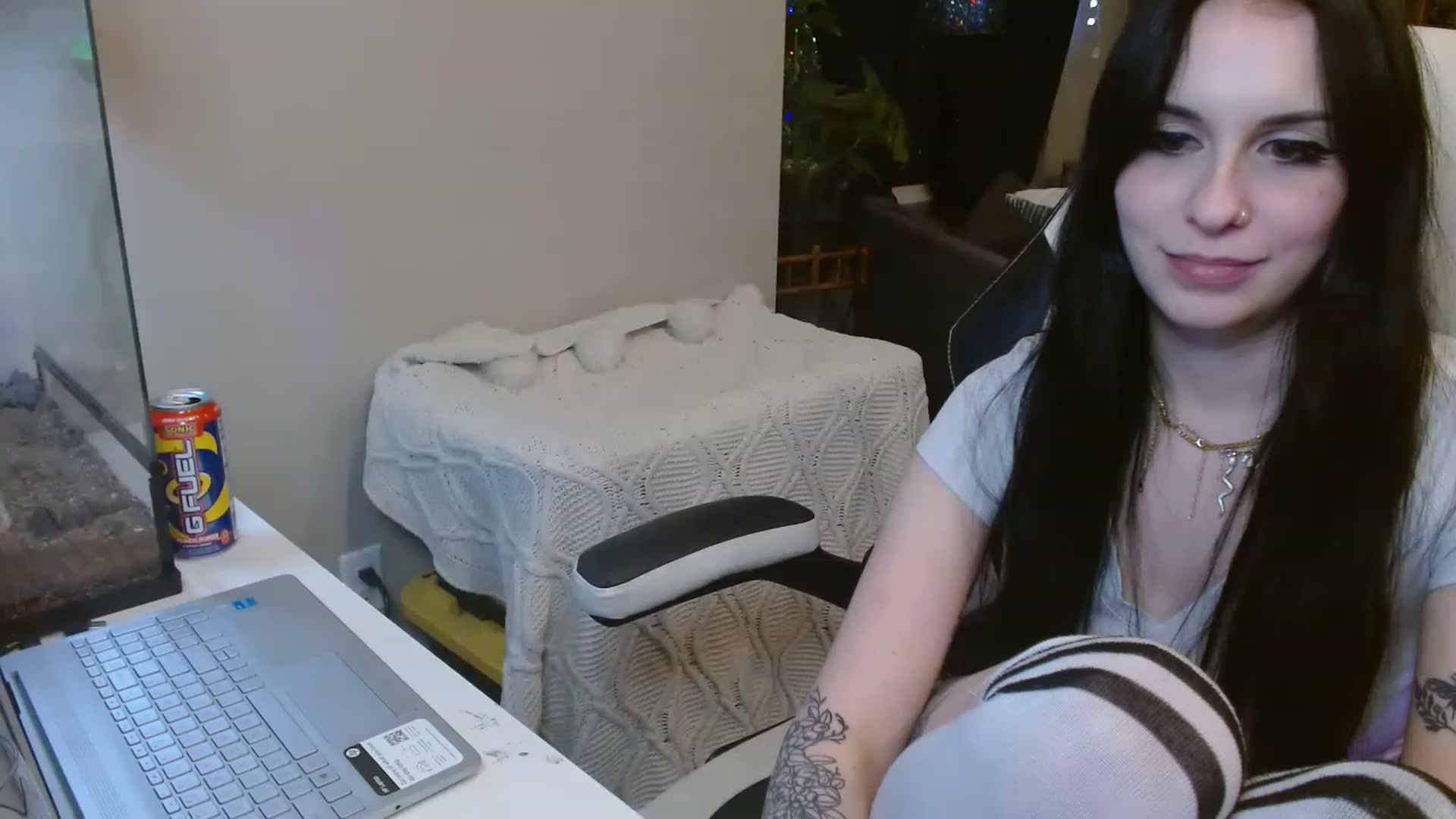 Gallery image thumbnail from Cassiecrybby's myfreecams stream on, 03/11/2023, 09:51 image 20 of 20