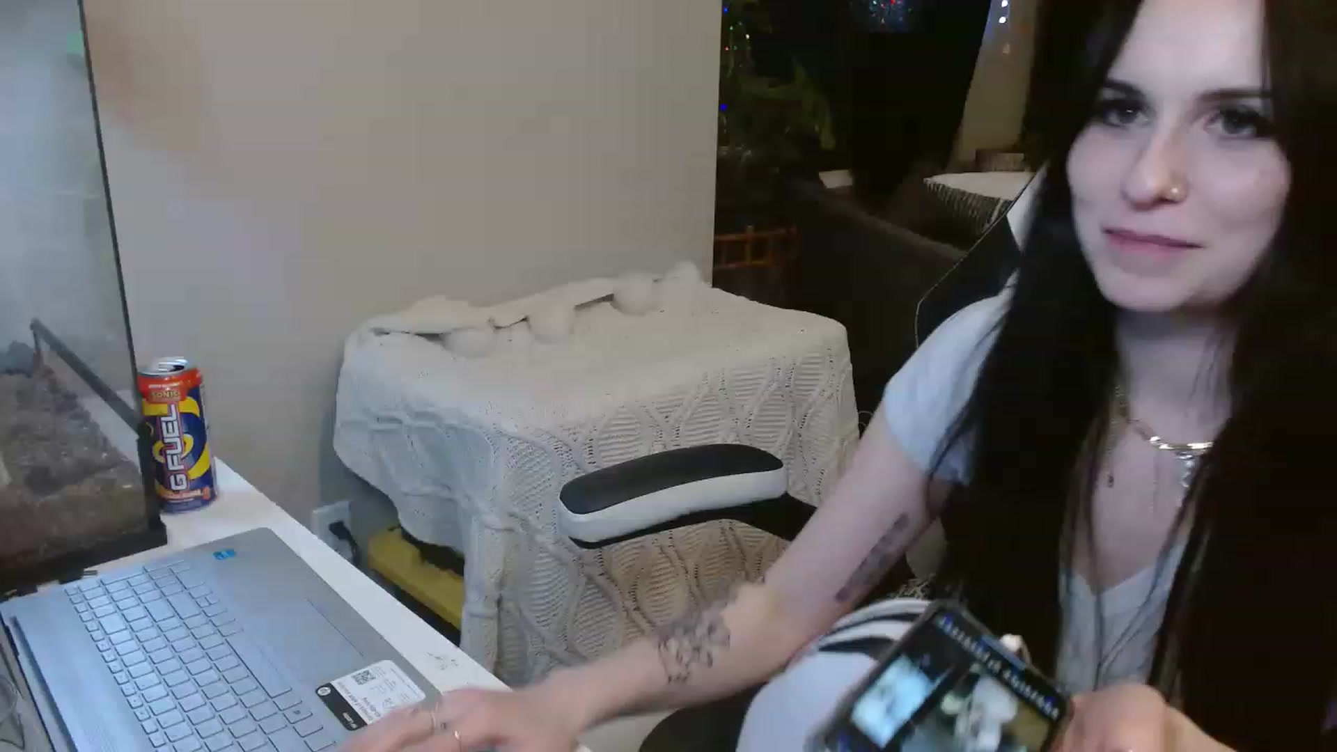 Gallery image thumbnail from Cassiecrybby's myfreecams stream on, 03/11/2023, 09:51 image 17 of 20