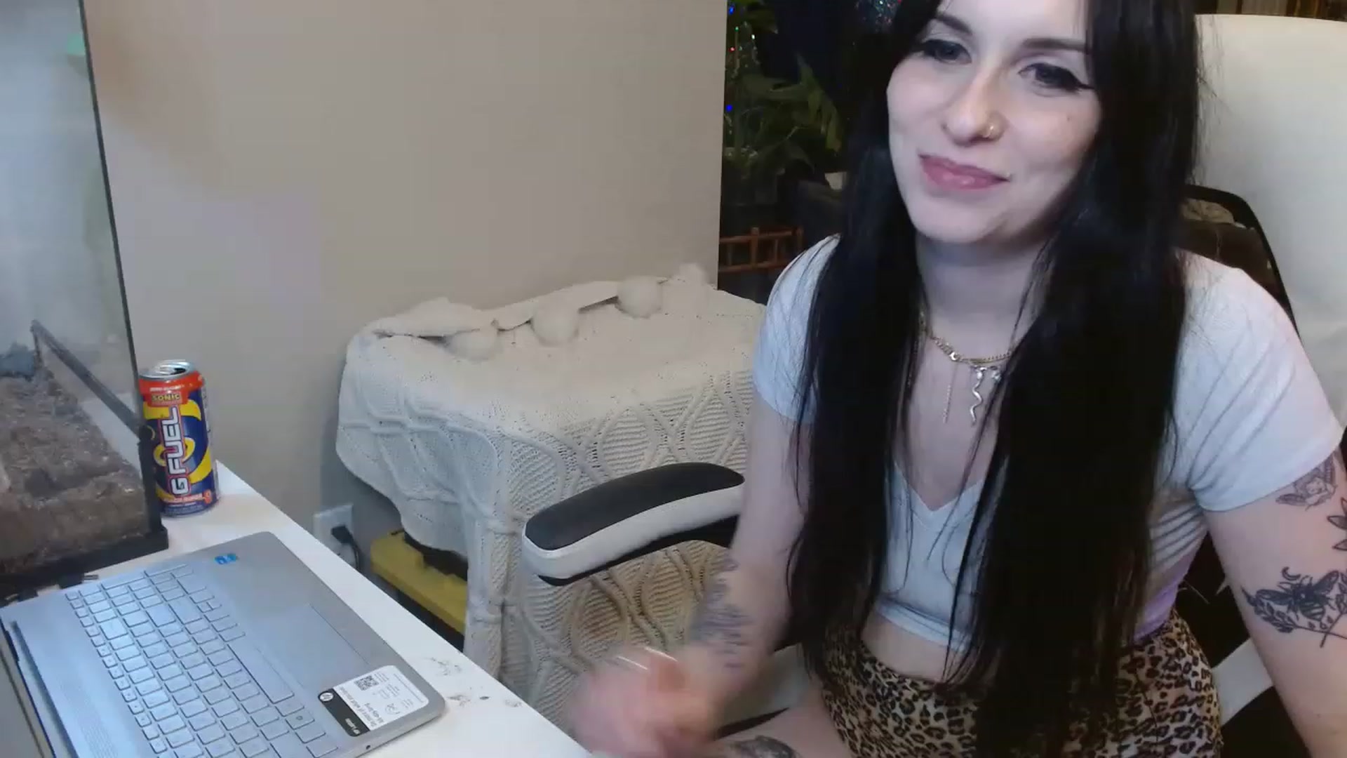 Gallery image thumbnail from Cassiecrybby's myfreecams stream on, 03/11/2023, 09:51 image 6 of 20