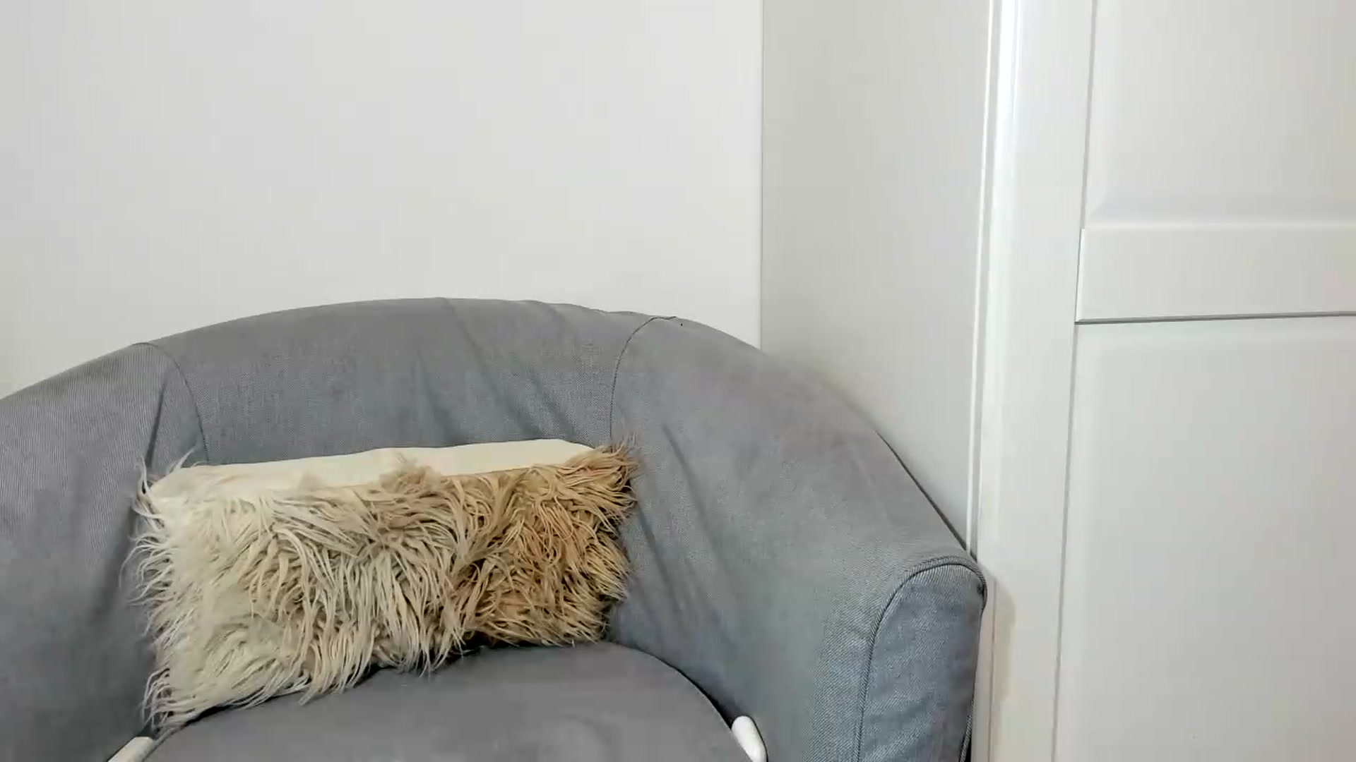 Gallery image thumbnail from Cassiehottt's myfreecams stream on, 07/22/2026, 15:02 image 17 of 20