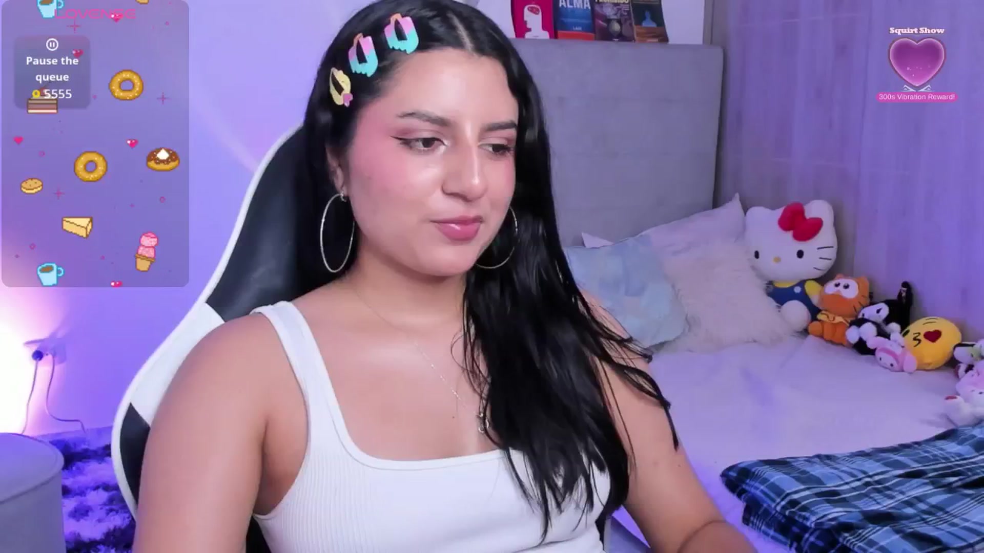Gallery image thumbnail from Cassiopea_'s myfreecams stream on, 08/19/2025, 06:00 image 1 of 20