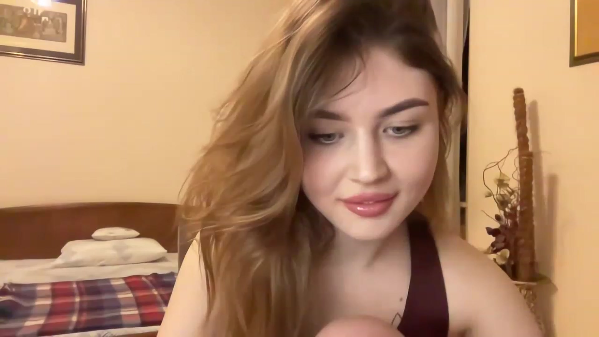 Gallery image thumbnail from Cassiopeeia's myfreecams stream on, 11/18/2022, 19:18 image 12 of 20