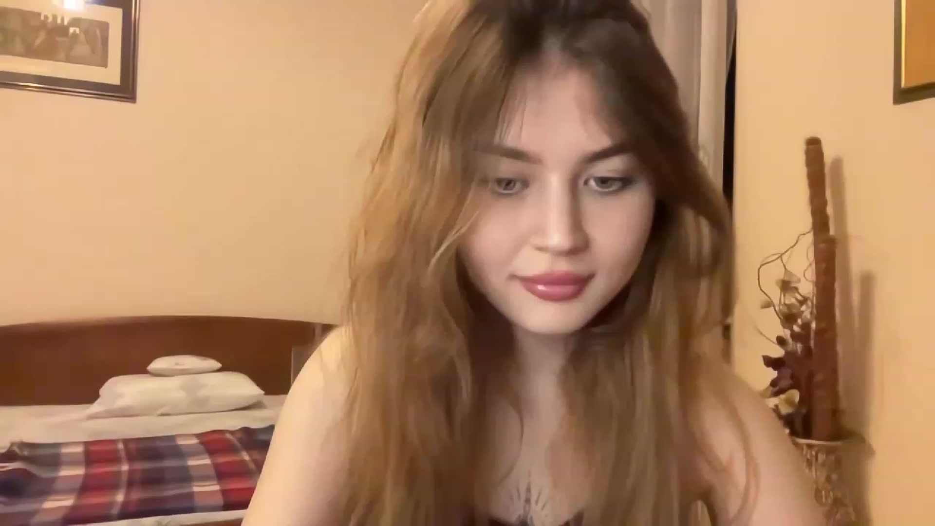 Gallery image thumbnail from Cassiopeeia's myfreecams stream on, 11/18/2022, 19:18 image 5 of 20