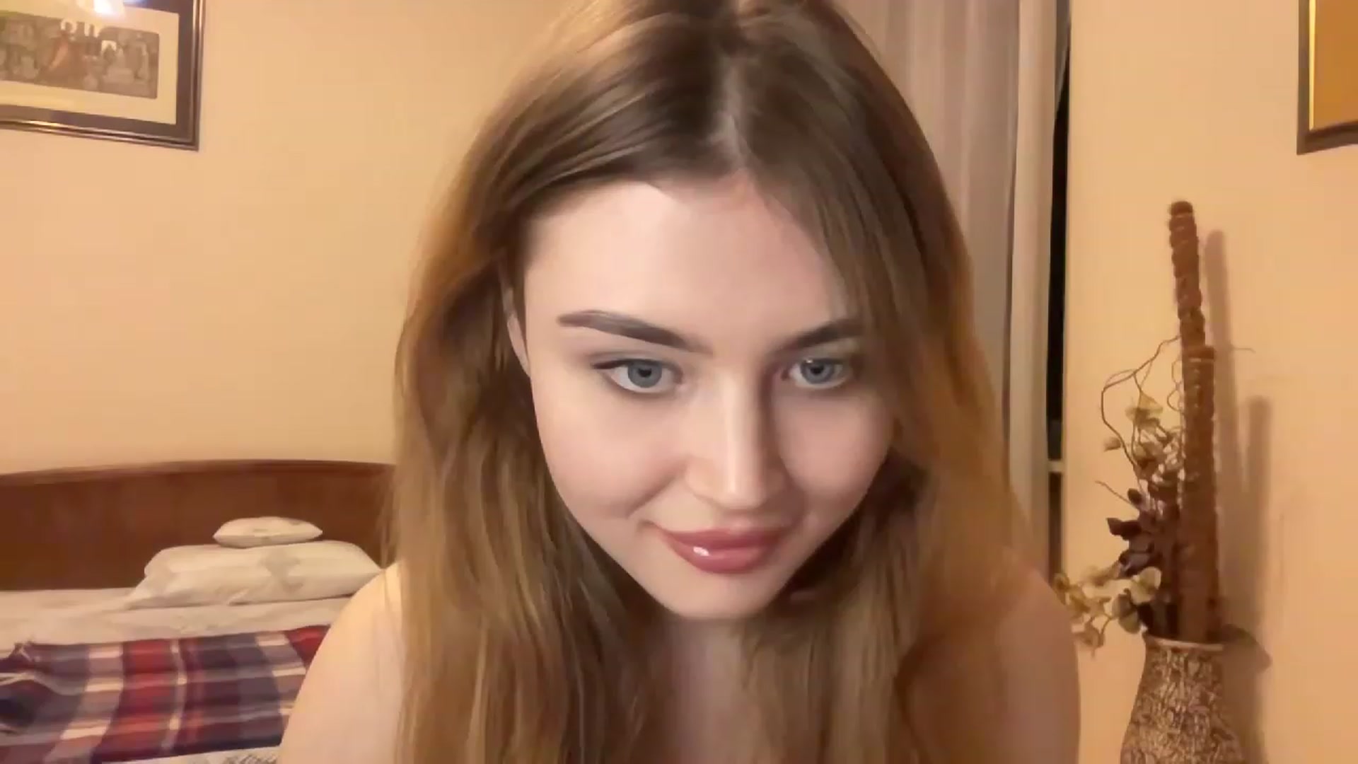 Gallery image thumbnail from Cassiopeeia's myfreecams stream on, 11/18/2022, 19:18 image 3 of 20