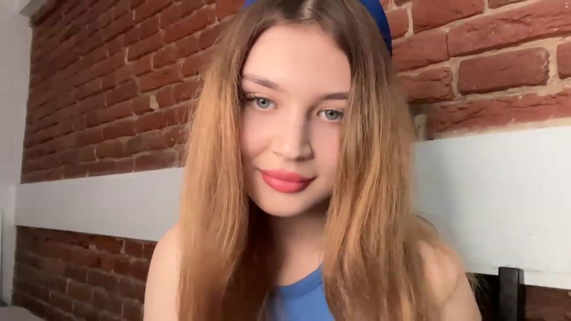 Gallery image thumbnail from Cassiopeeia's myfreecams stream on, 12/02/2022, 19:03 image 6 of 20