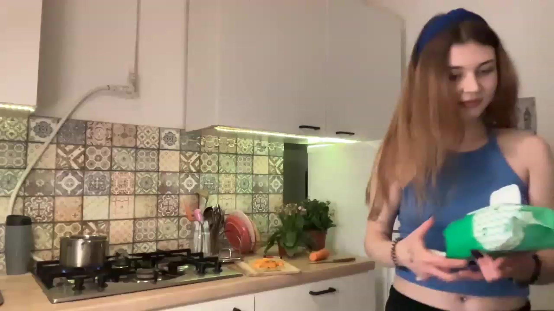 Gallery image thumbnail from Cassiopeeia's myfreecams stream on, 12/02/2022, 19:26 image 6 of 20