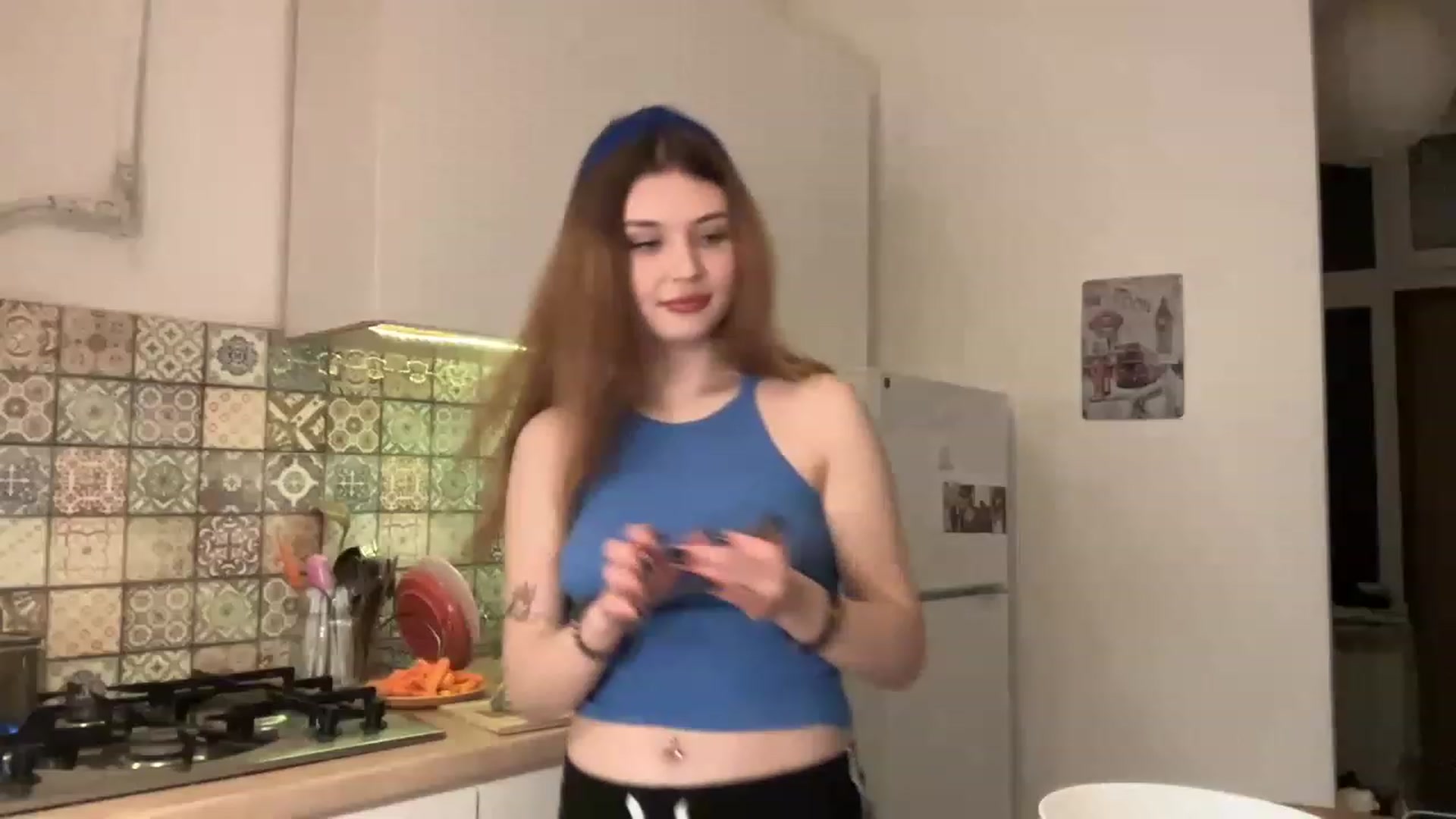 Gallery image thumbnail from Cassiopeeia's myfreecams stream on, 12/02/2022, 19:26 image 12 of 20