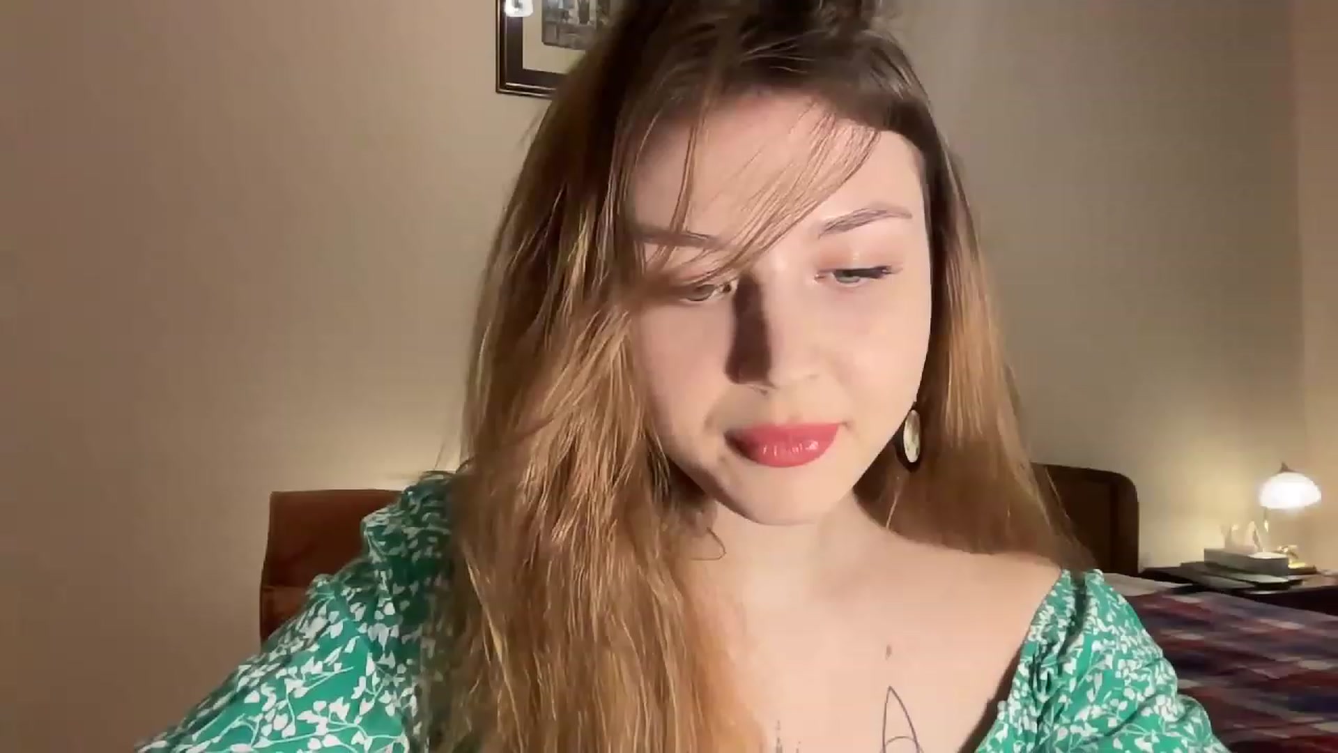 Gallery image thumbnail from Cassiopeeia's myfreecams stream on, 12/04/2022, 19:06 image 3 of 20