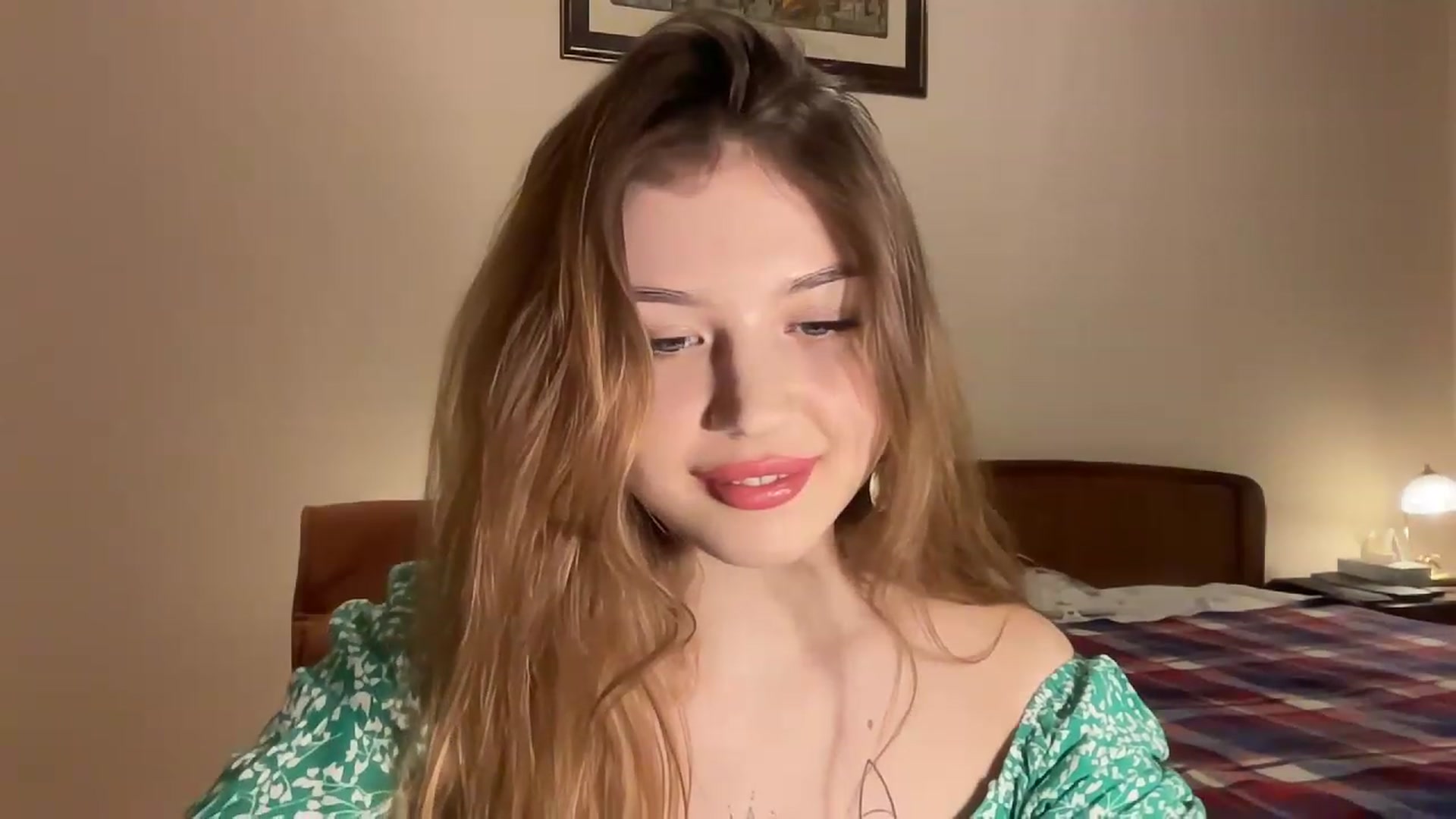 Gallery image thumbnail from Cassiopeeia's myfreecams stream on, 12/04/2022, 19:06 image 12 of 20