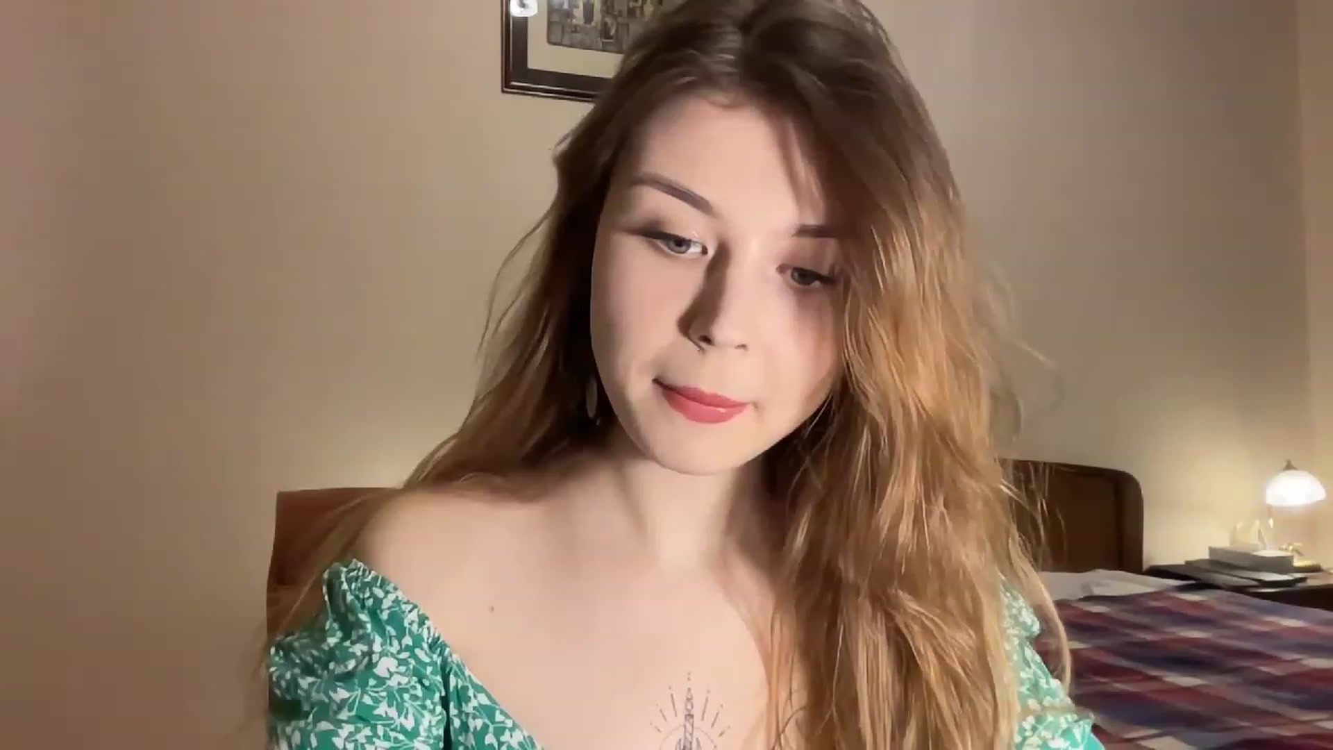 Gallery image thumbnail from Cassiopeeia's myfreecams stream on, 12/04/2022, 19:06 image 6 of 20