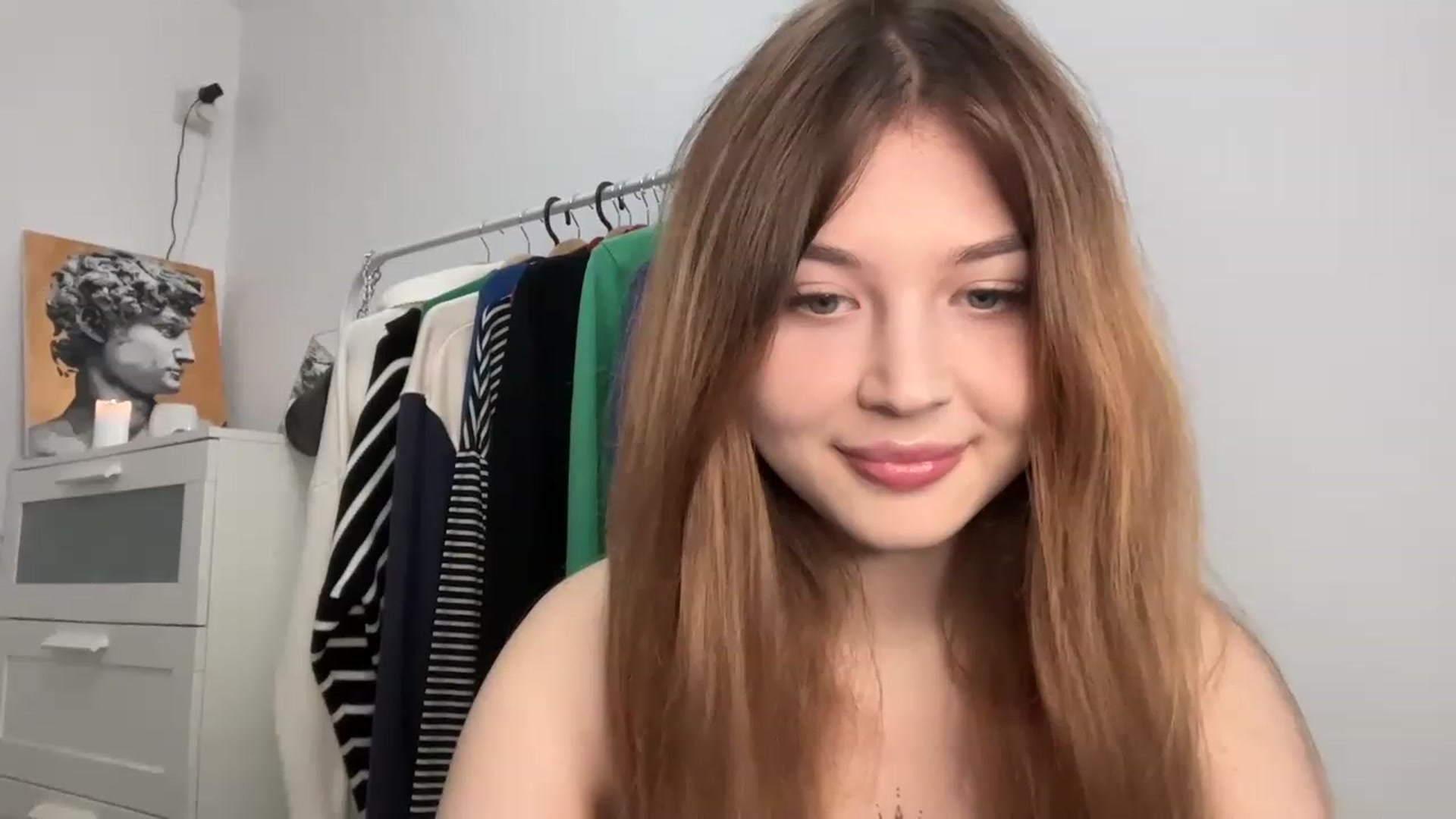 Gallery image thumbnail from Cassiopeeia's myfreecams stream on, 12/05/2022, 18:08 image 19 of 20