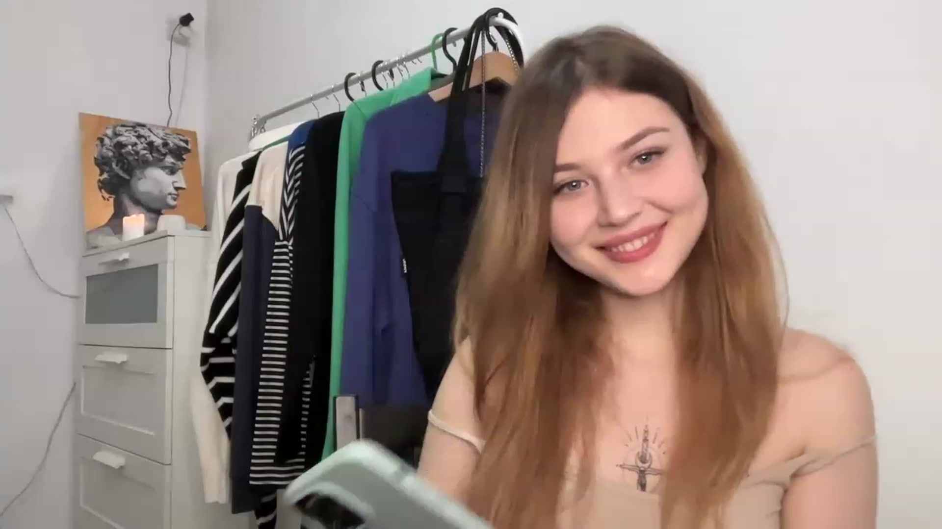 Gallery image thumbnail from Cassiopeeia's myfreecams stream on, 12/05/2022, 19:28 image 9 of 20