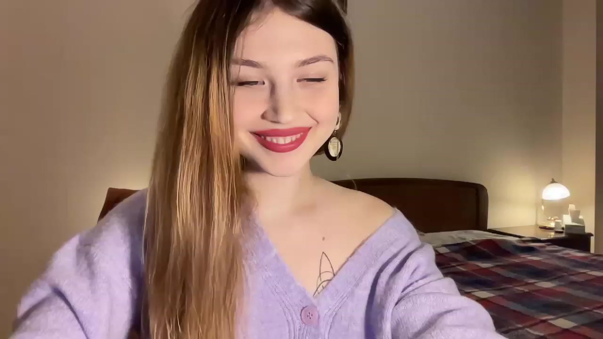 Gallery image thumbnail from Cassiopeeia's myfreecams stream on, 12/08/2022, 19:13 image 1 of 20